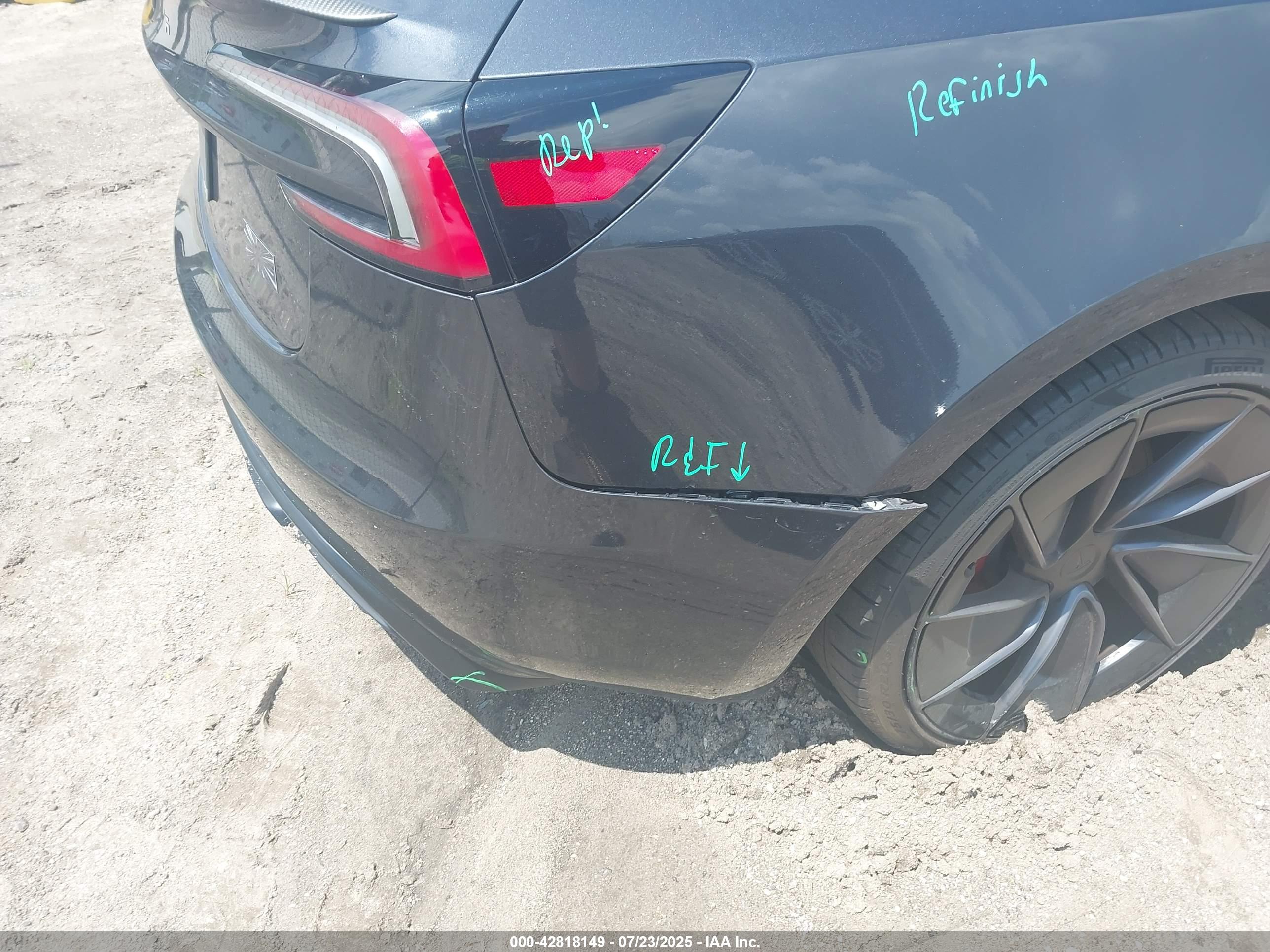 TESLA MODEL image 6