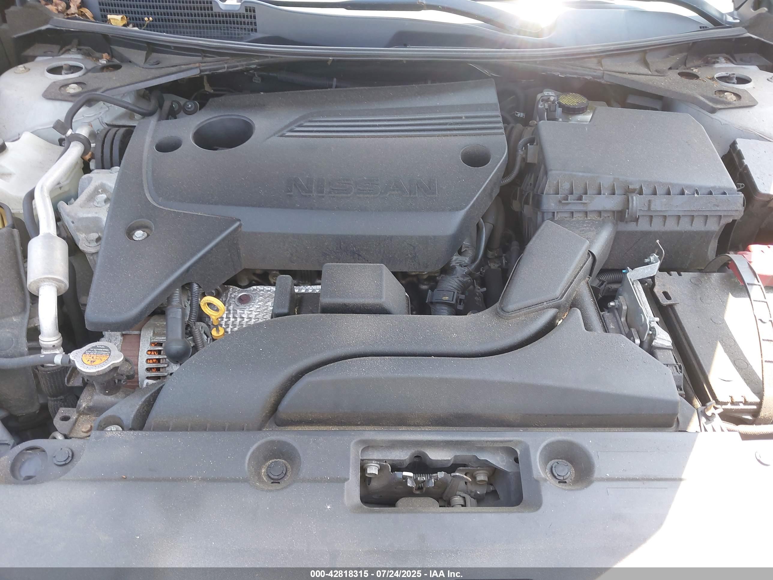 NISSAN ALTIMA image 10