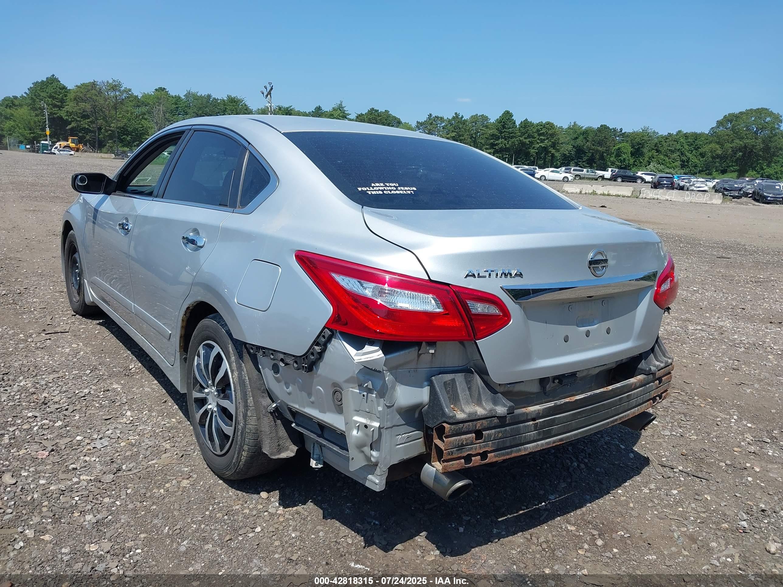 NISSAN ALTIMA image 6
