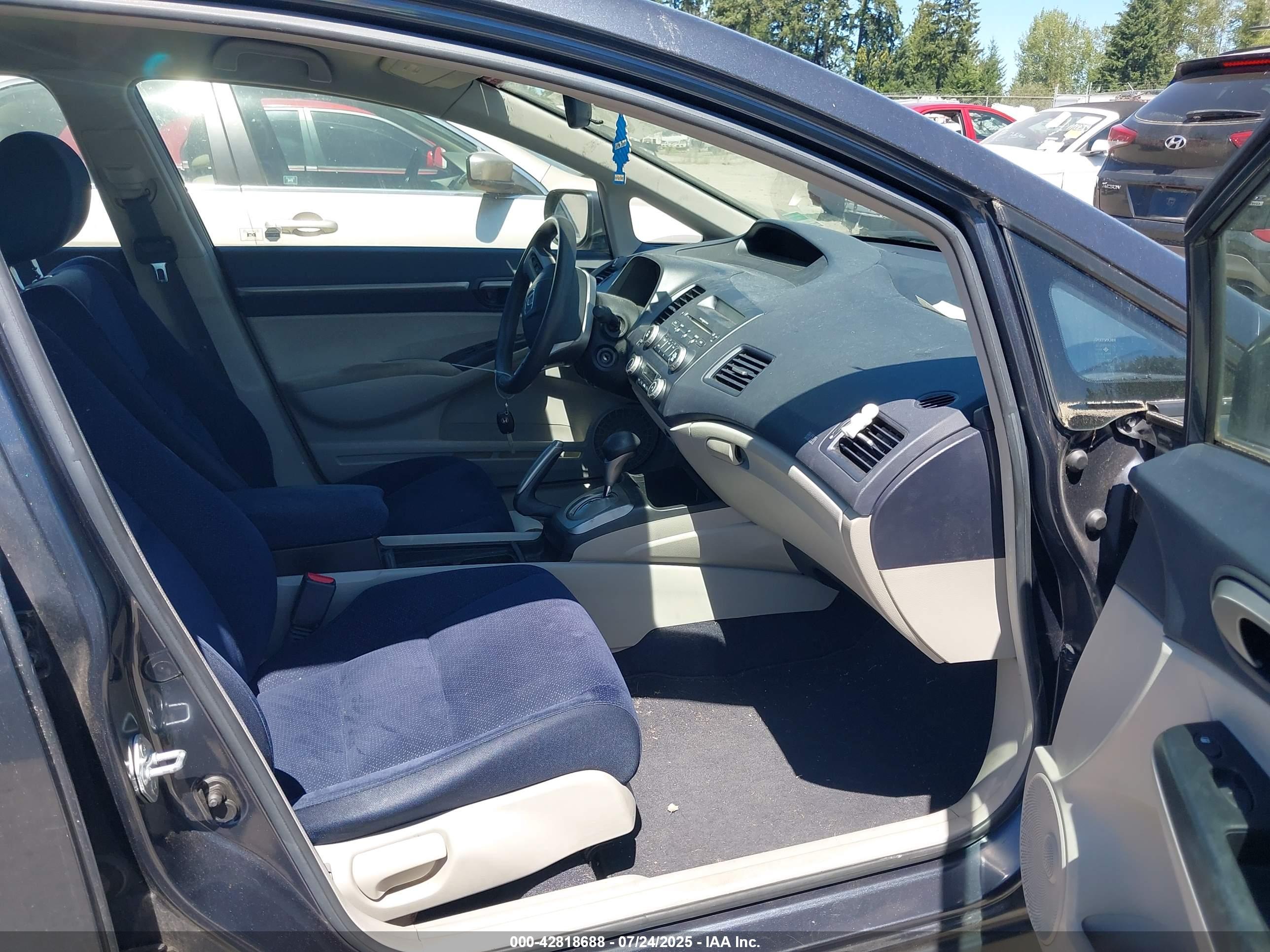 HONDA CIVIC image 5