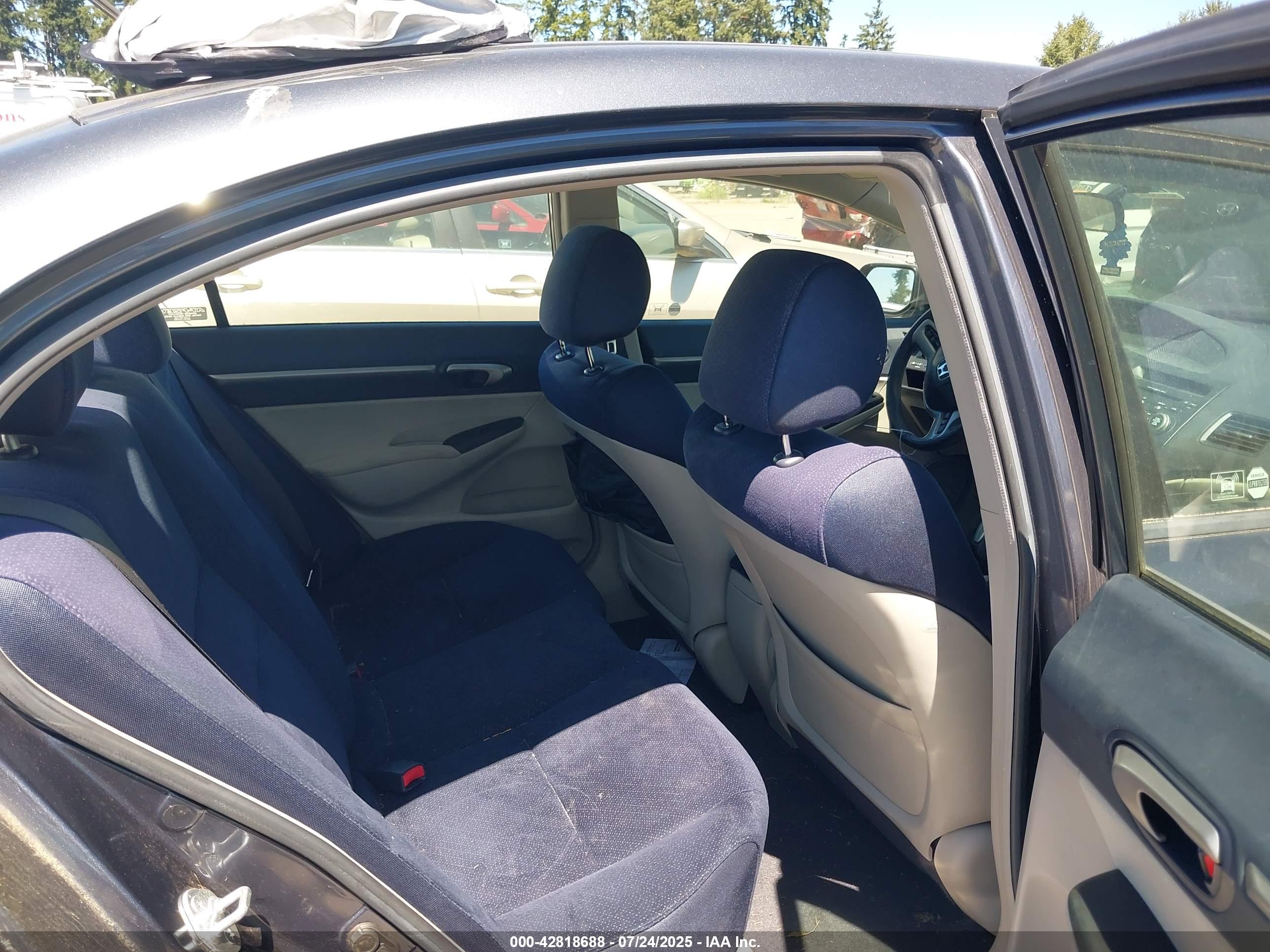 HONDA CIVIC image 8