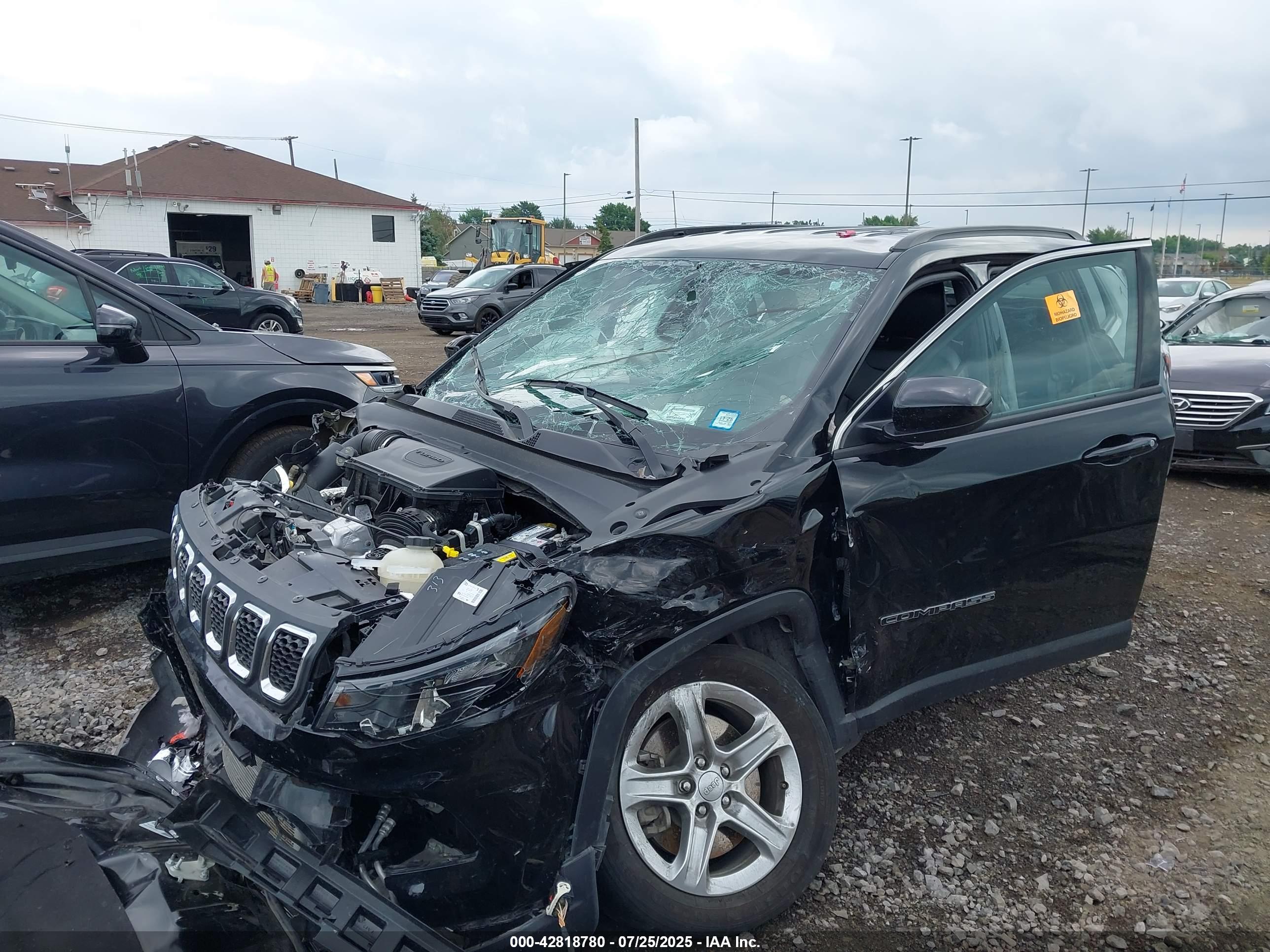 JEEP COMPASS image 2