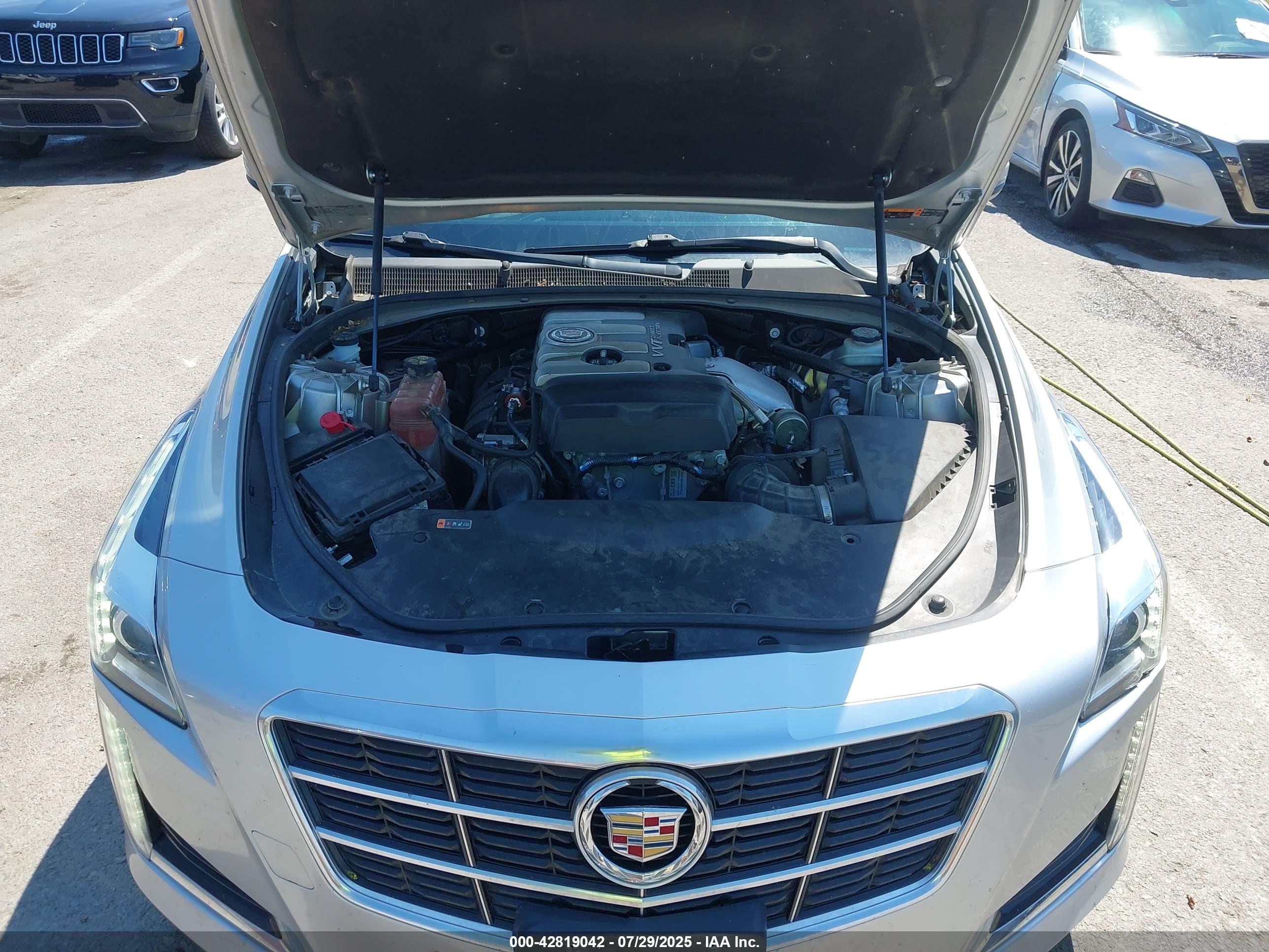 CADILLAC CTS image 10