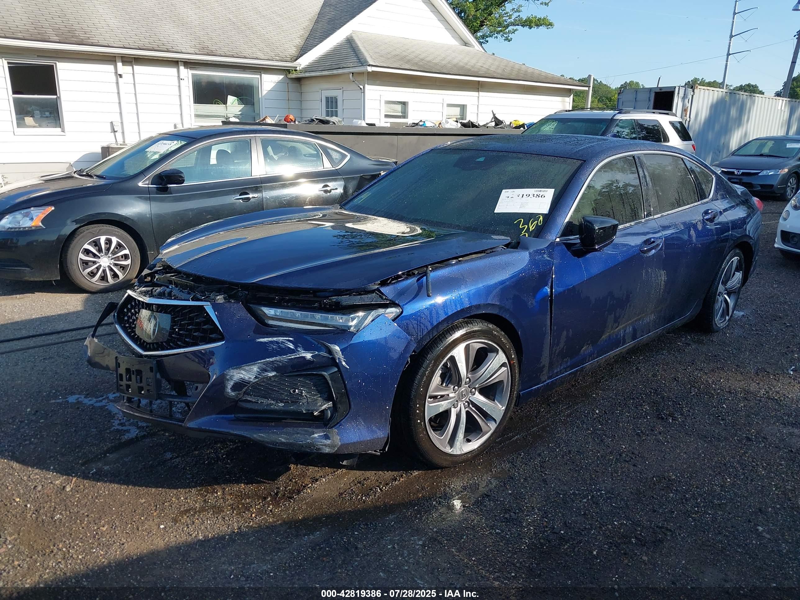 ACURA TLX image 2