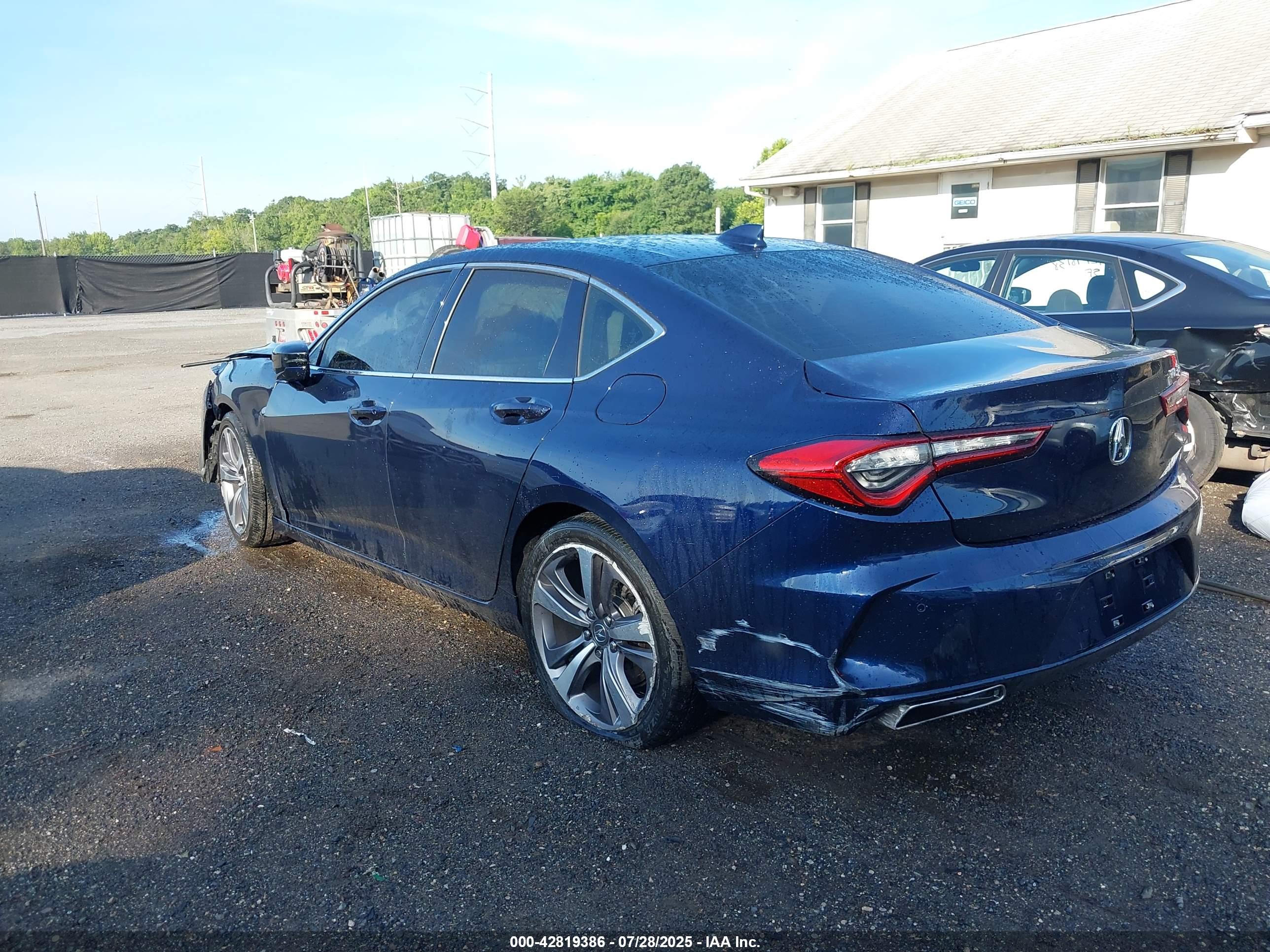 ACURA TLX image 3