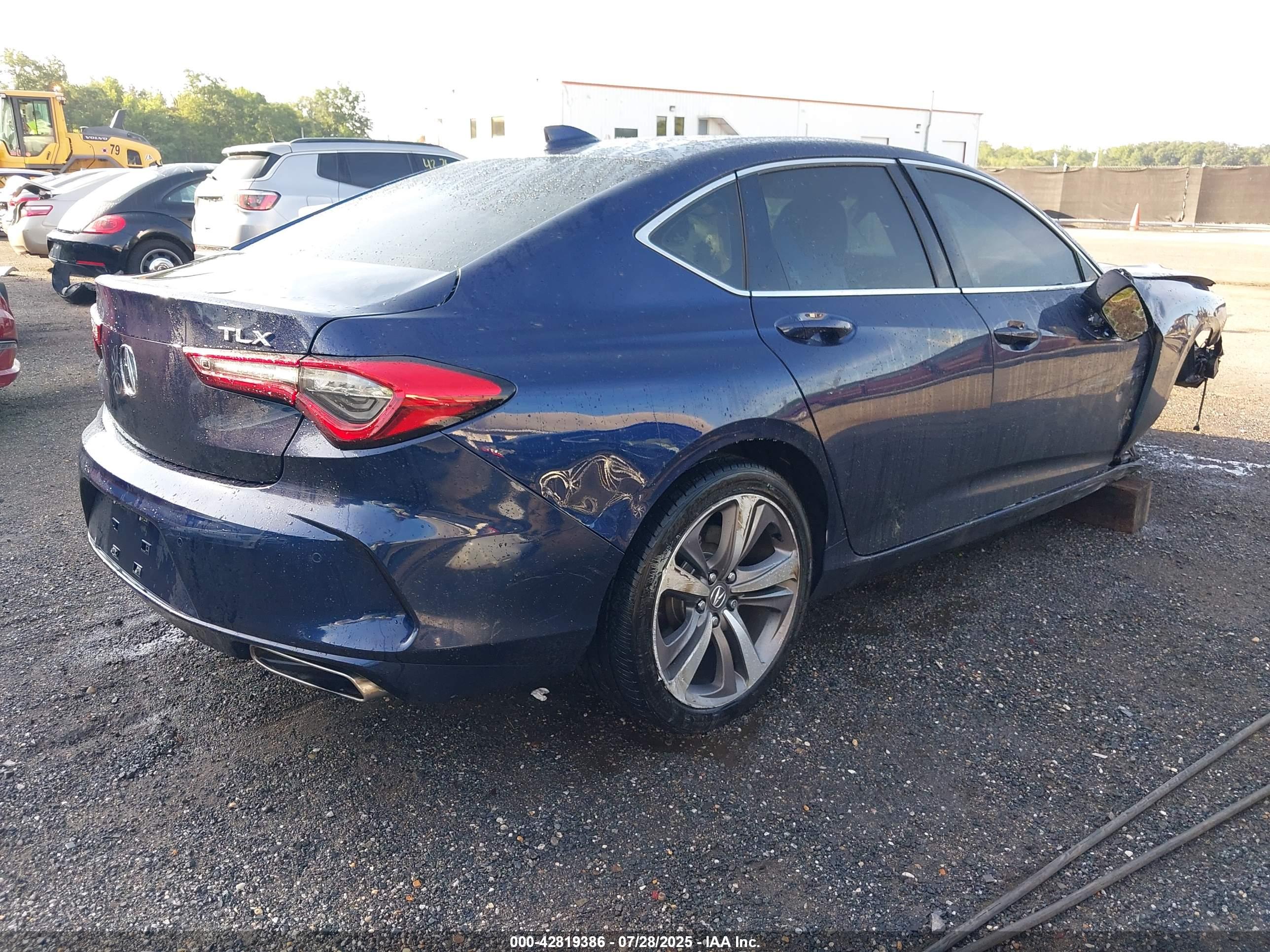 ACURA TLX image 4