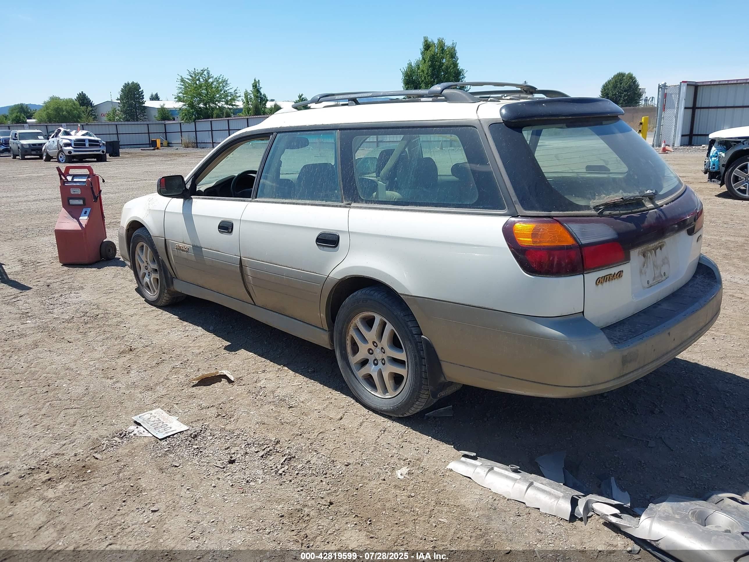 SUBARU OUTBACK image 3