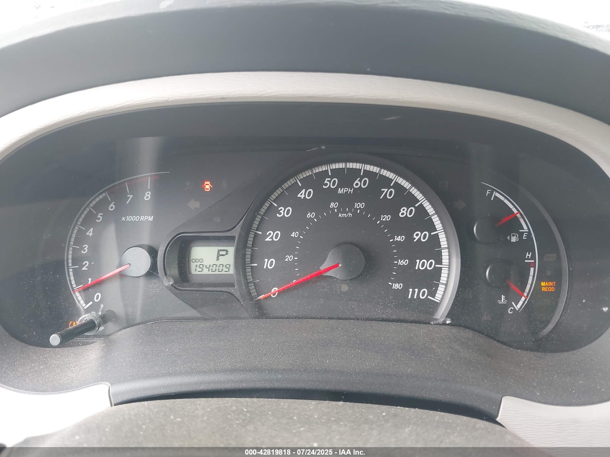 TOYOTA SIENNA image 7