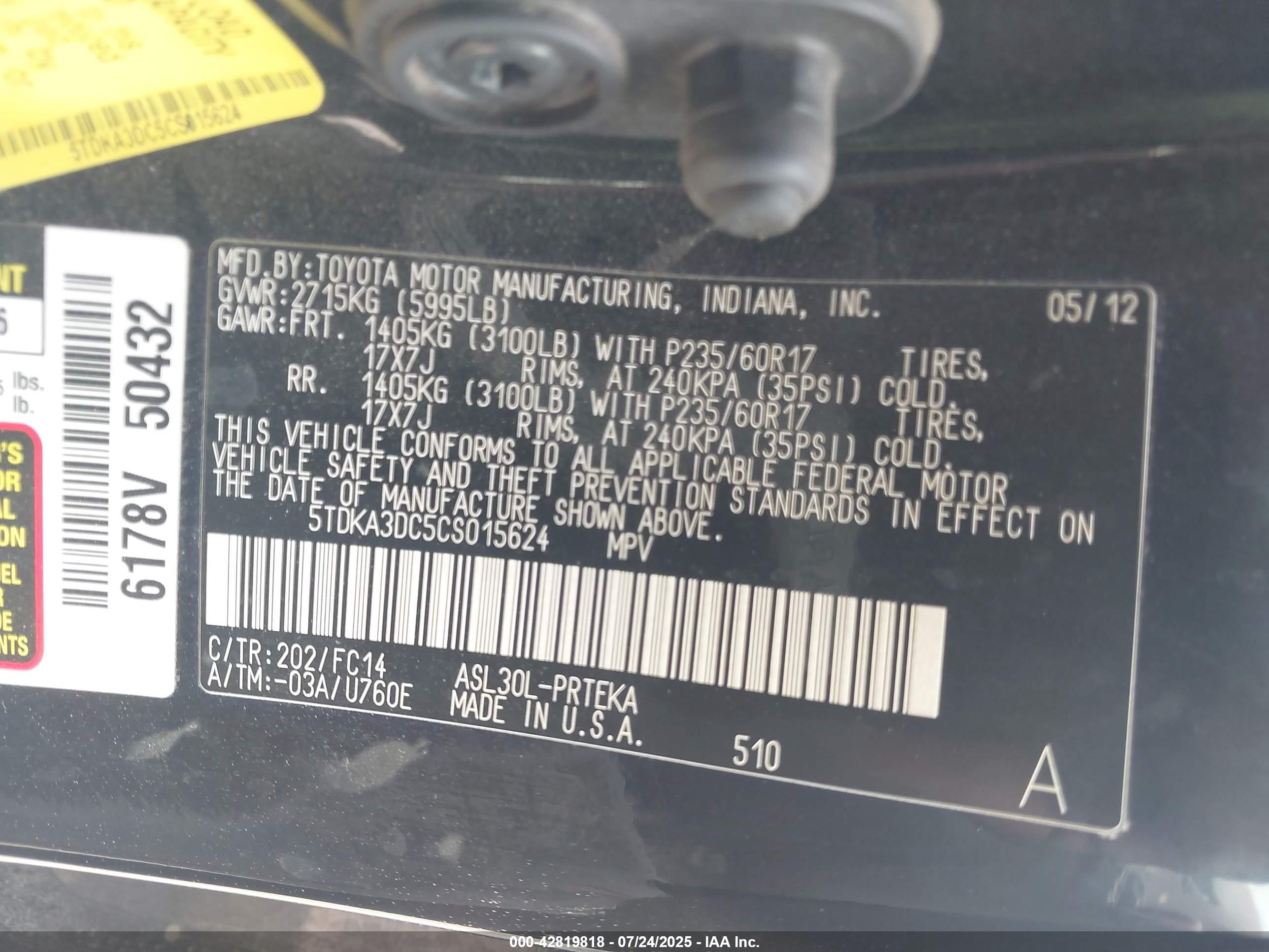 TOYOTA SIENNA image 9