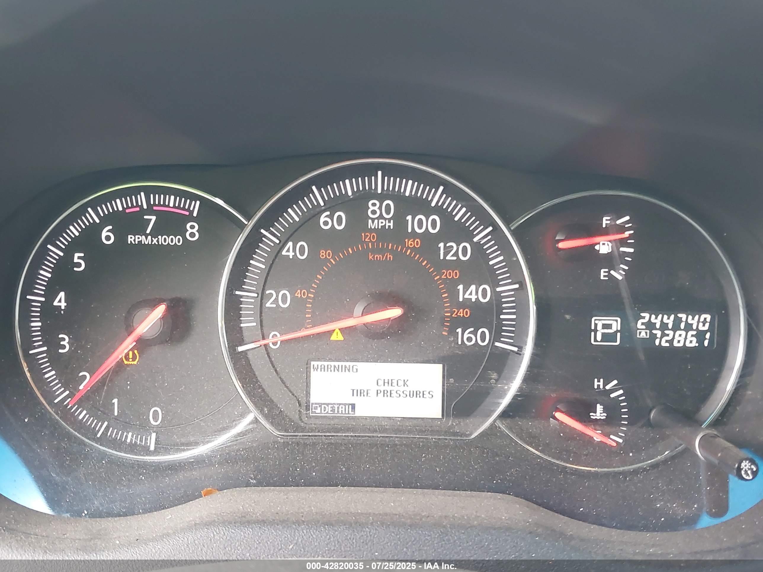 NISSAN MAXIMA image 7