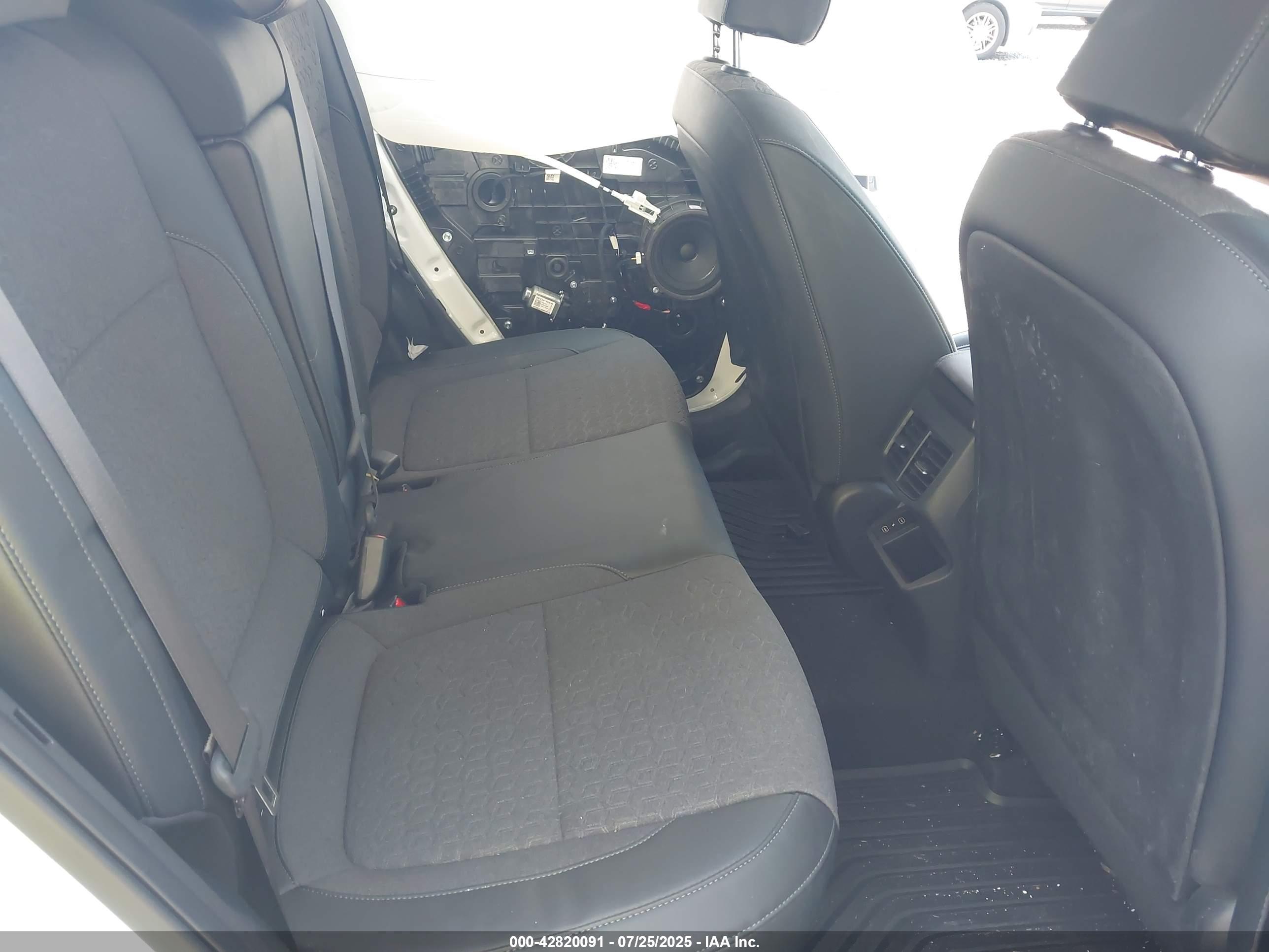 KIA SELTOS image 8