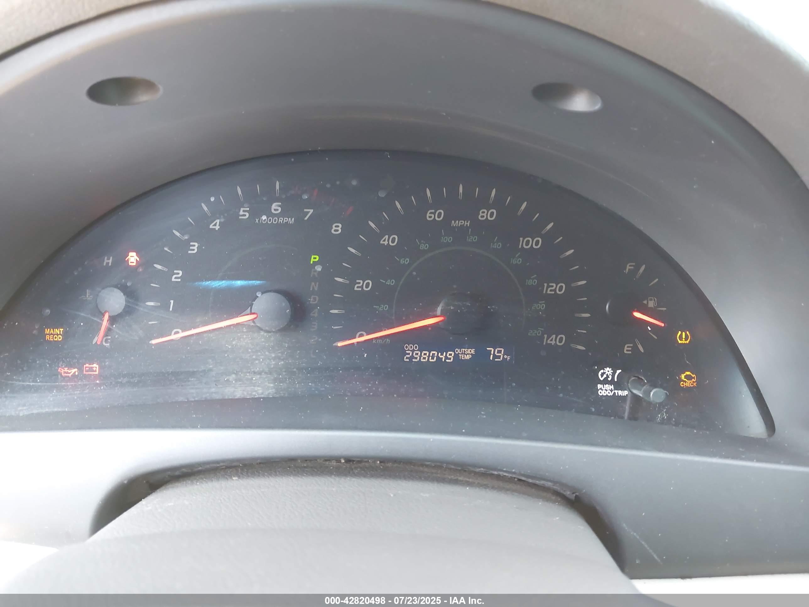 TOYOTA CAMRY image 7