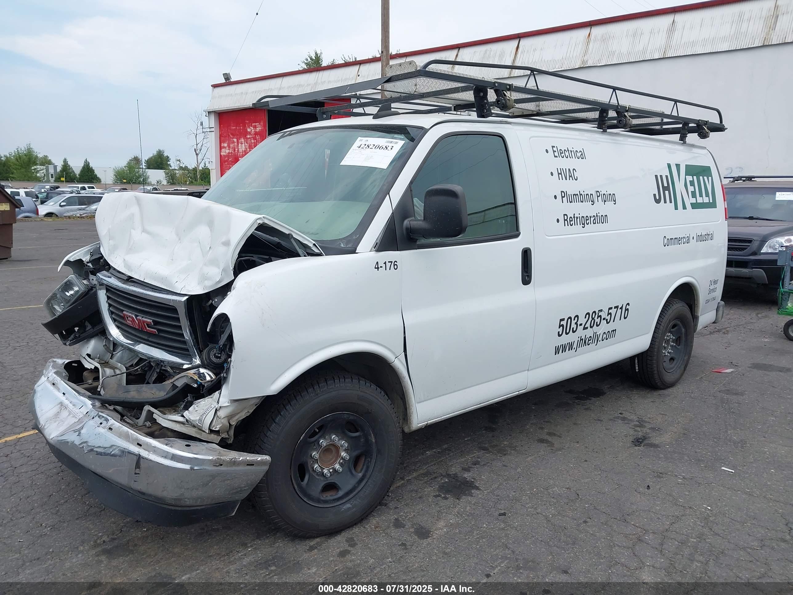 CHEVROLET EXPRESS image 2