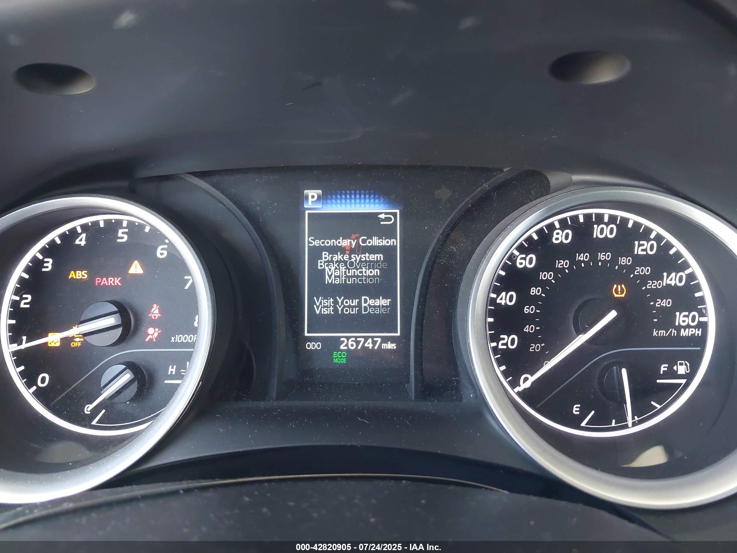 TOYOTA CAMRY image 7