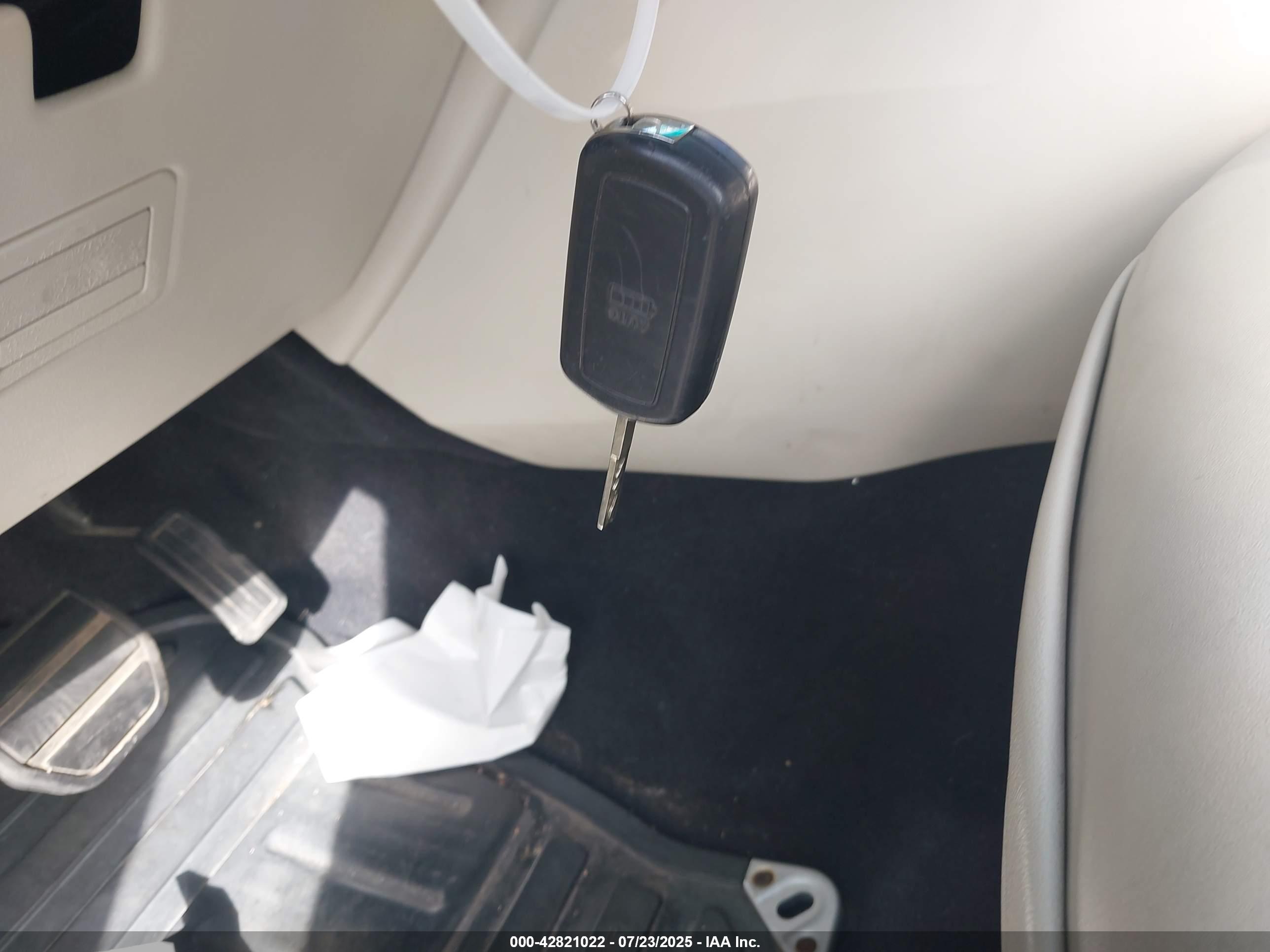 LAND ROVER image 11