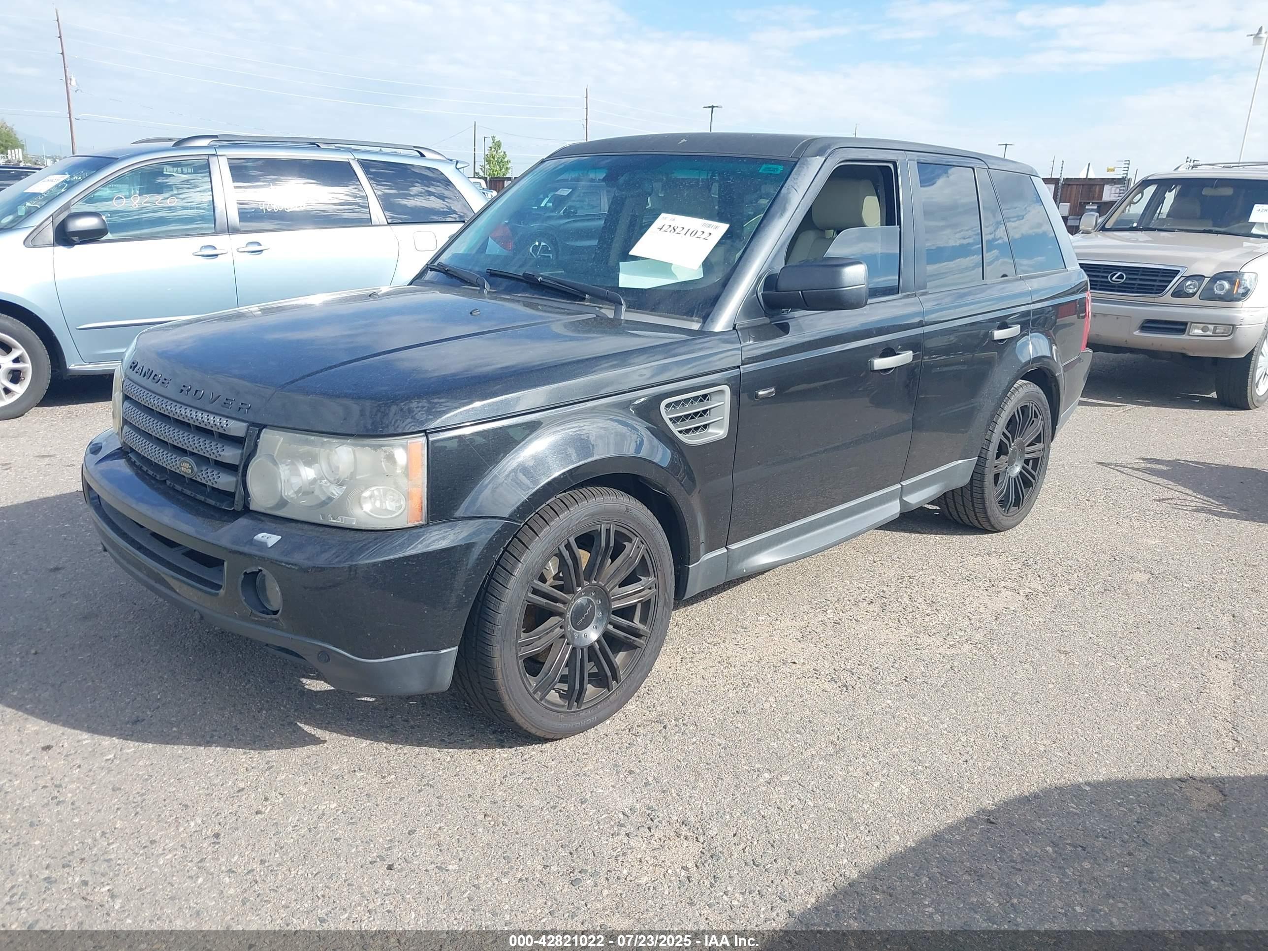 LAND ROVER image 2
