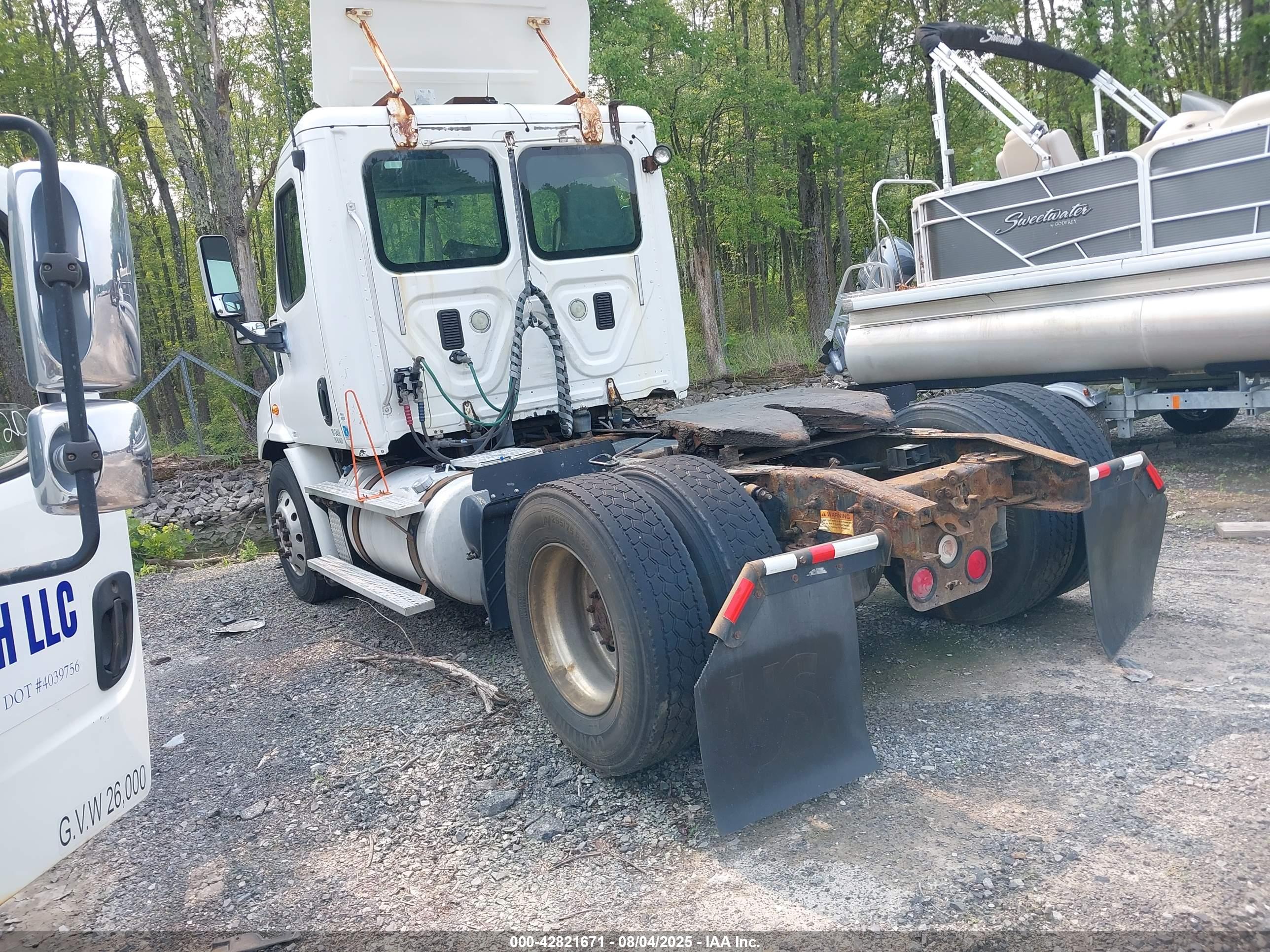 FREIGHTLINER CASCADIA image 3