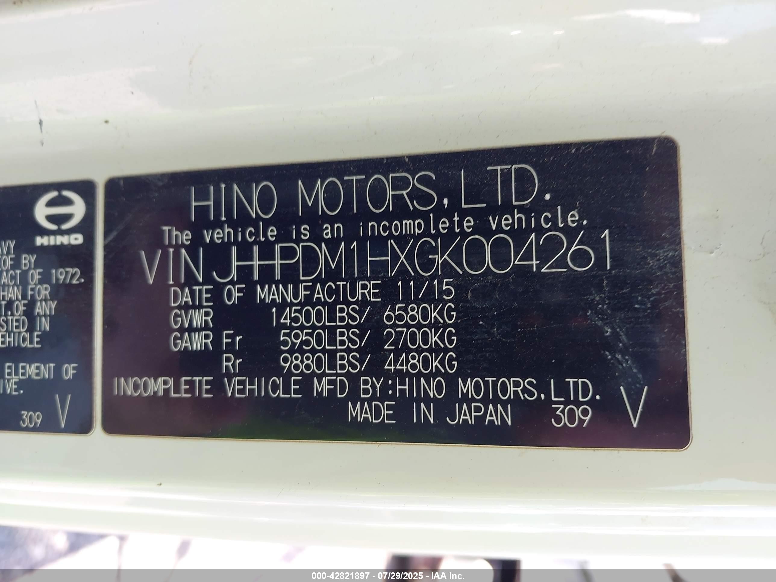 HINO 155 image 9