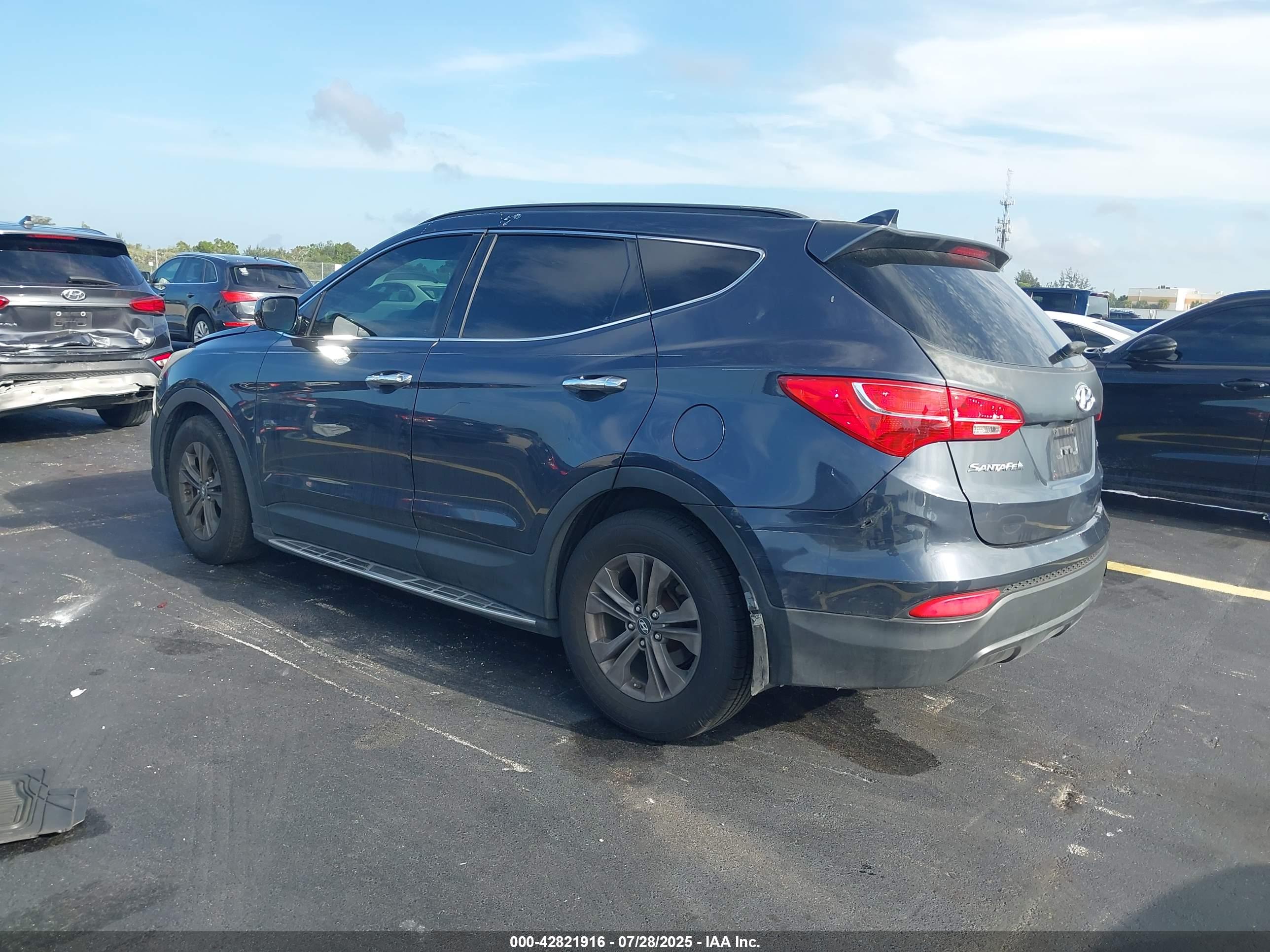 HYUNDAI SANTA image 3