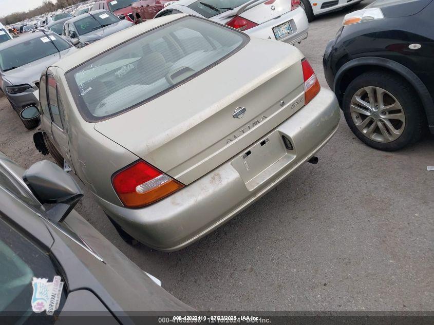 NISSAN ALTIMA image 3