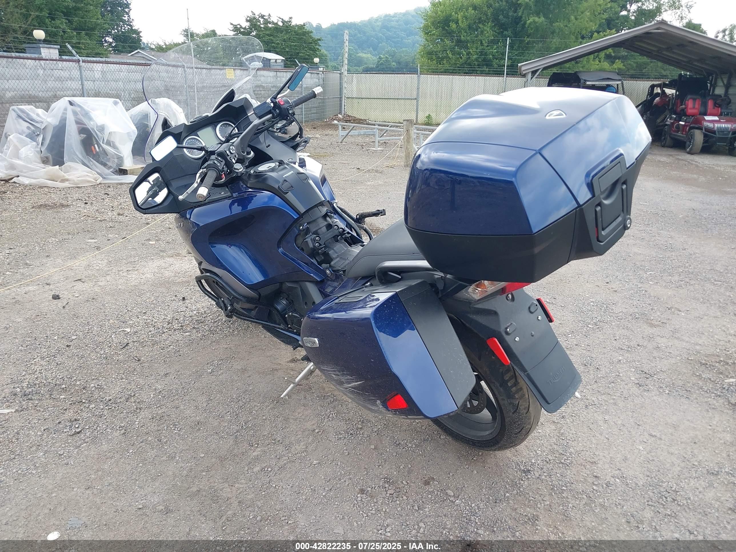 TRIUMPH MOTORCYCLE image 3
