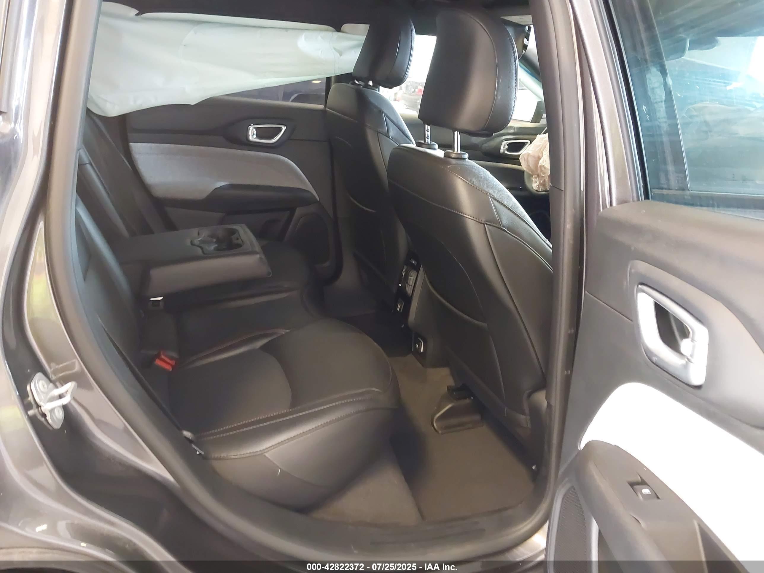 JEEP COMPASS image 8