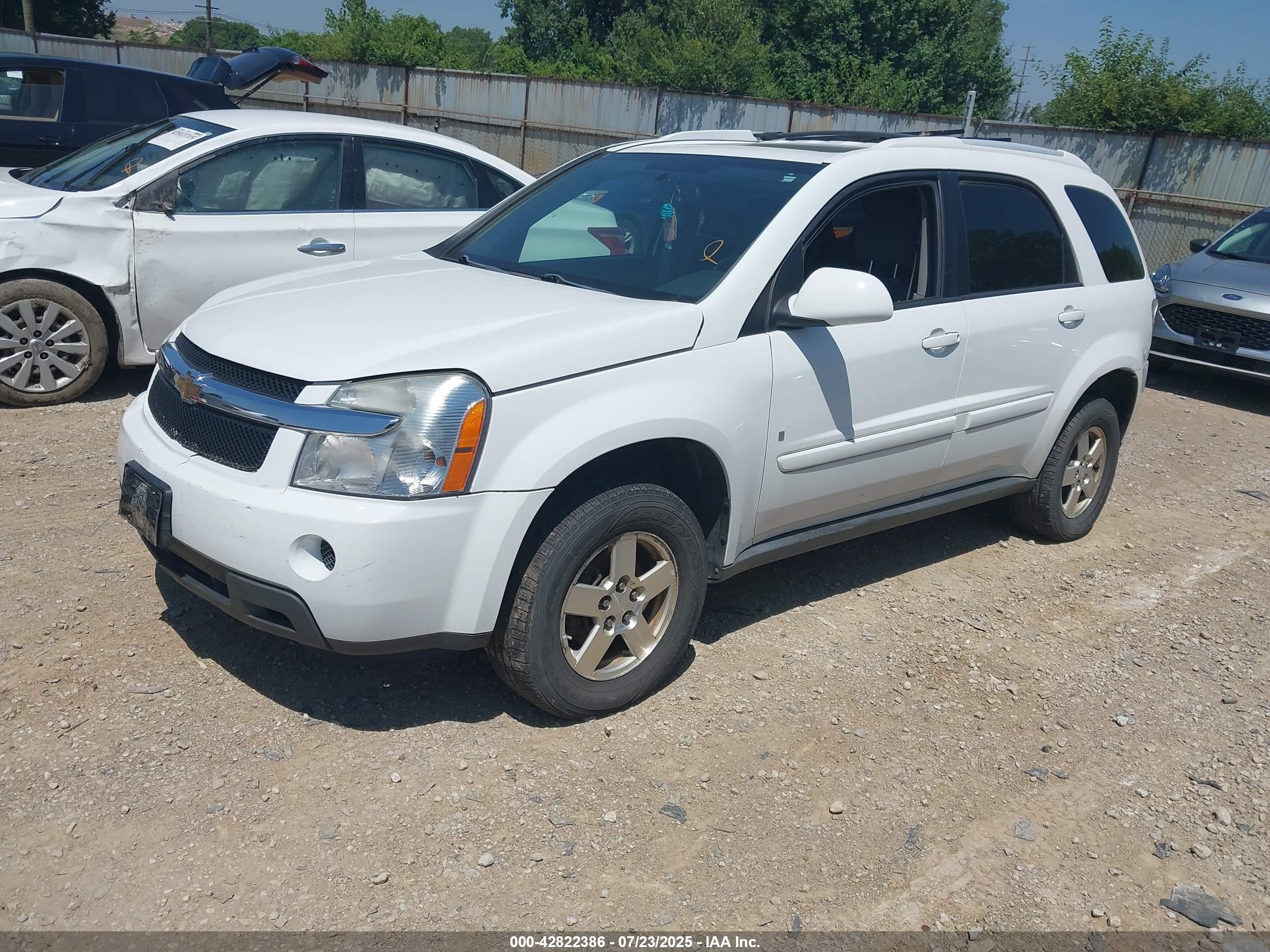 CHEVROLET EQUINOX image 2