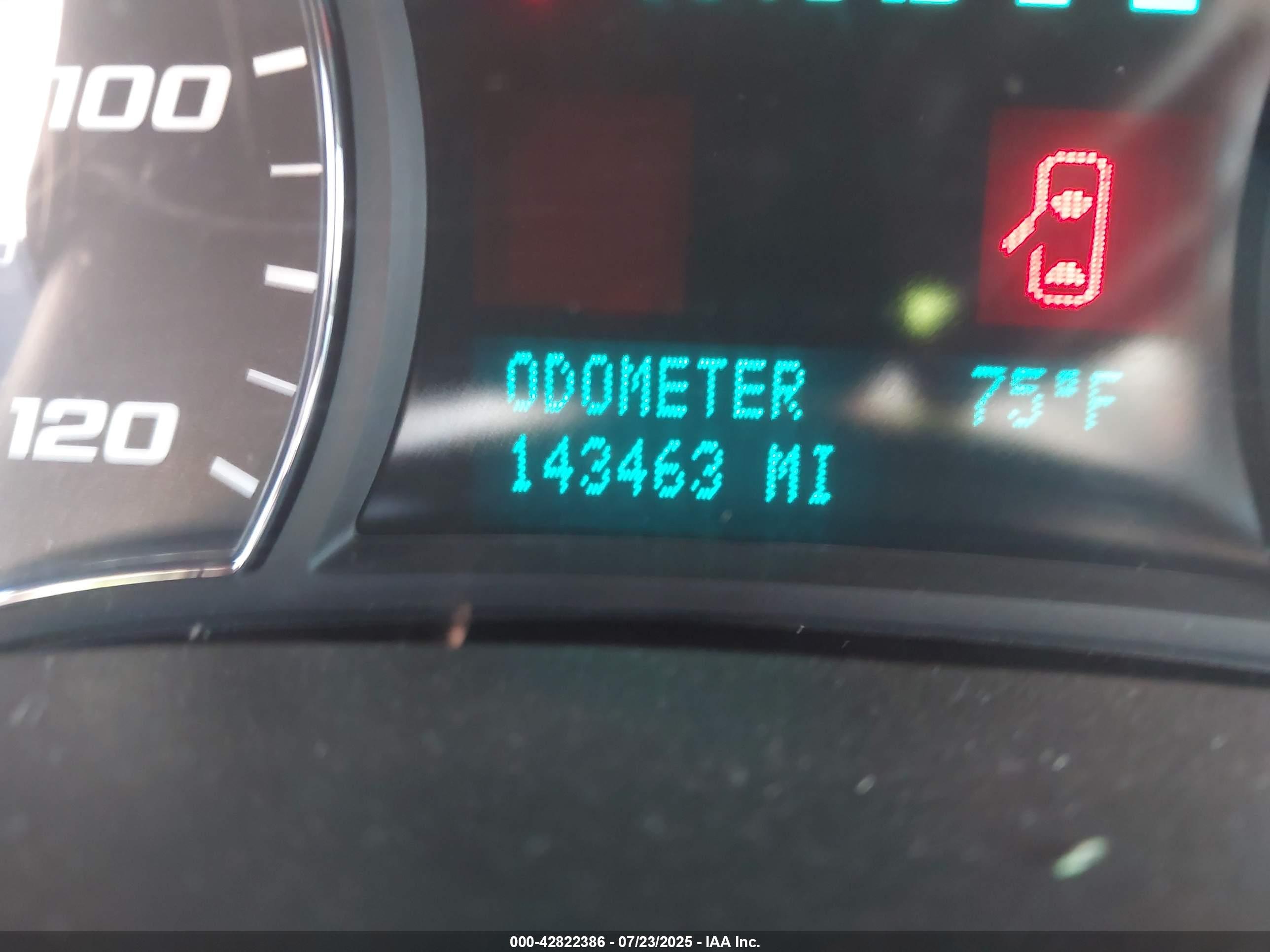 CHEVROLET EQUINOX image 7