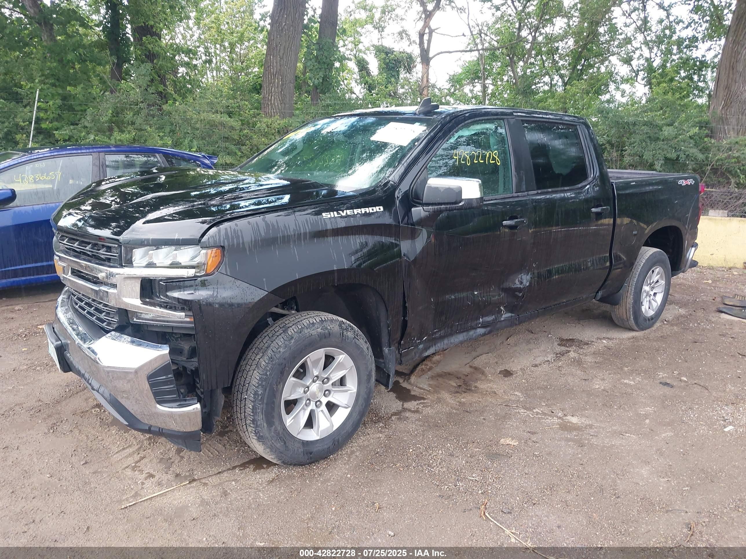 CHEVROLET SILVERADO image 2