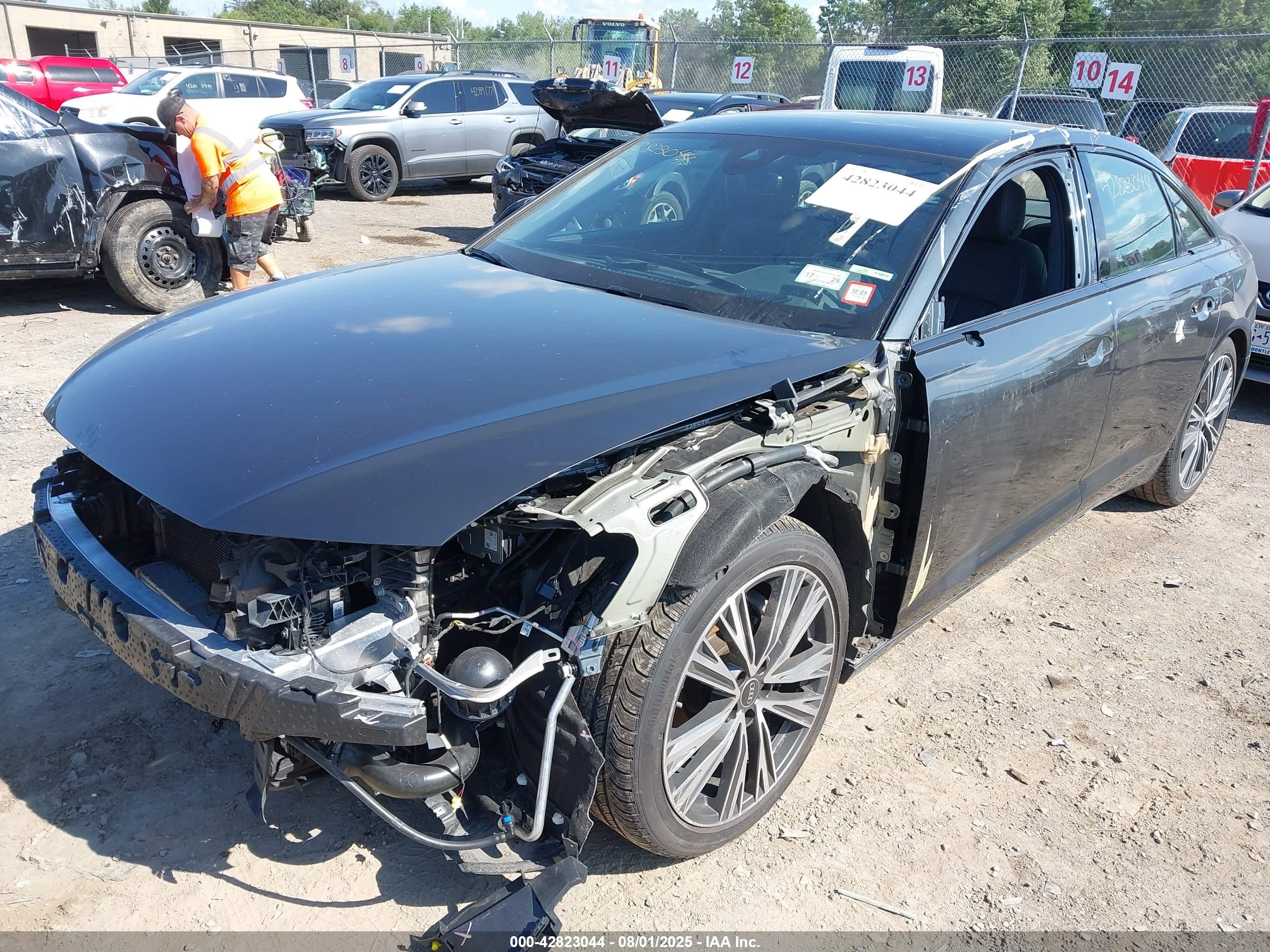 AUDI A6 image 2