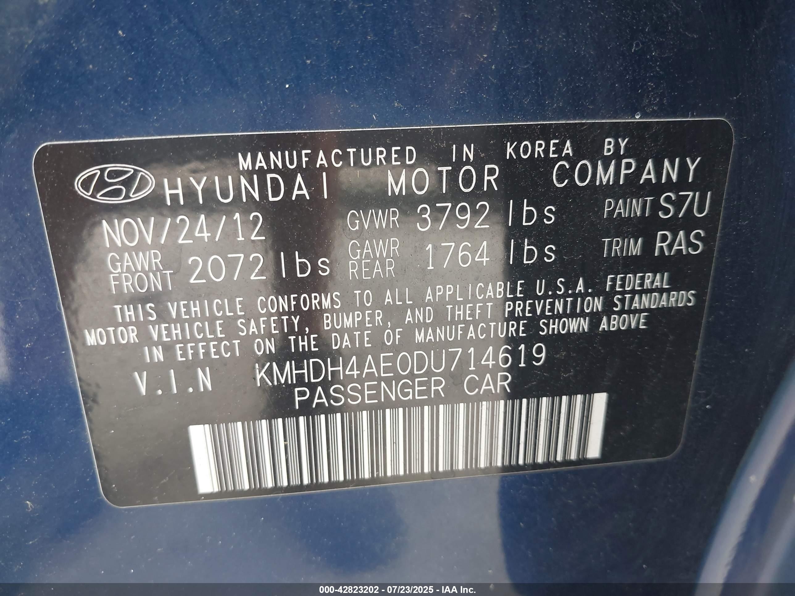 HYUNDAI ELANTRA image 9