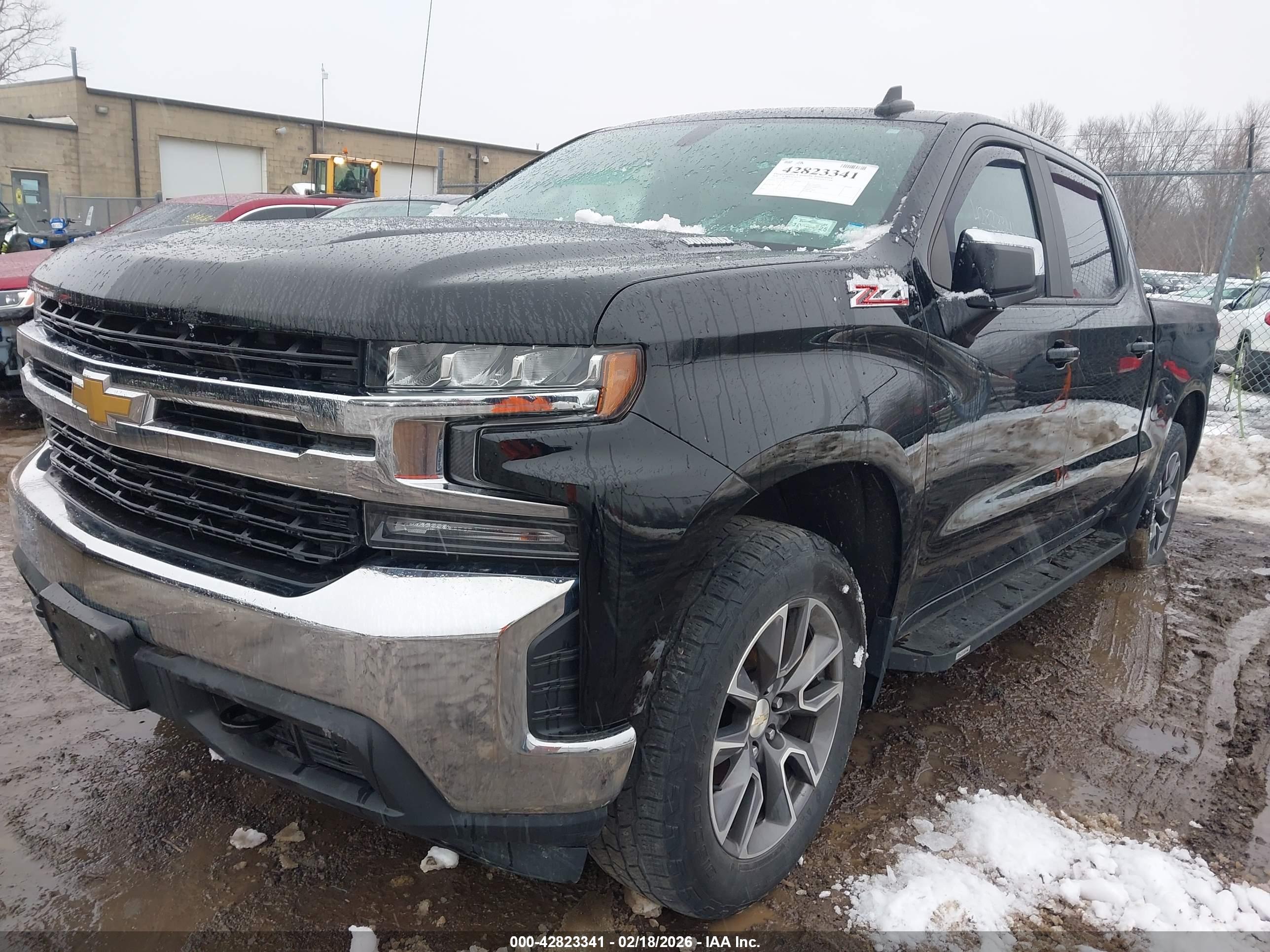 CHEVROLET SILVERADO image 2