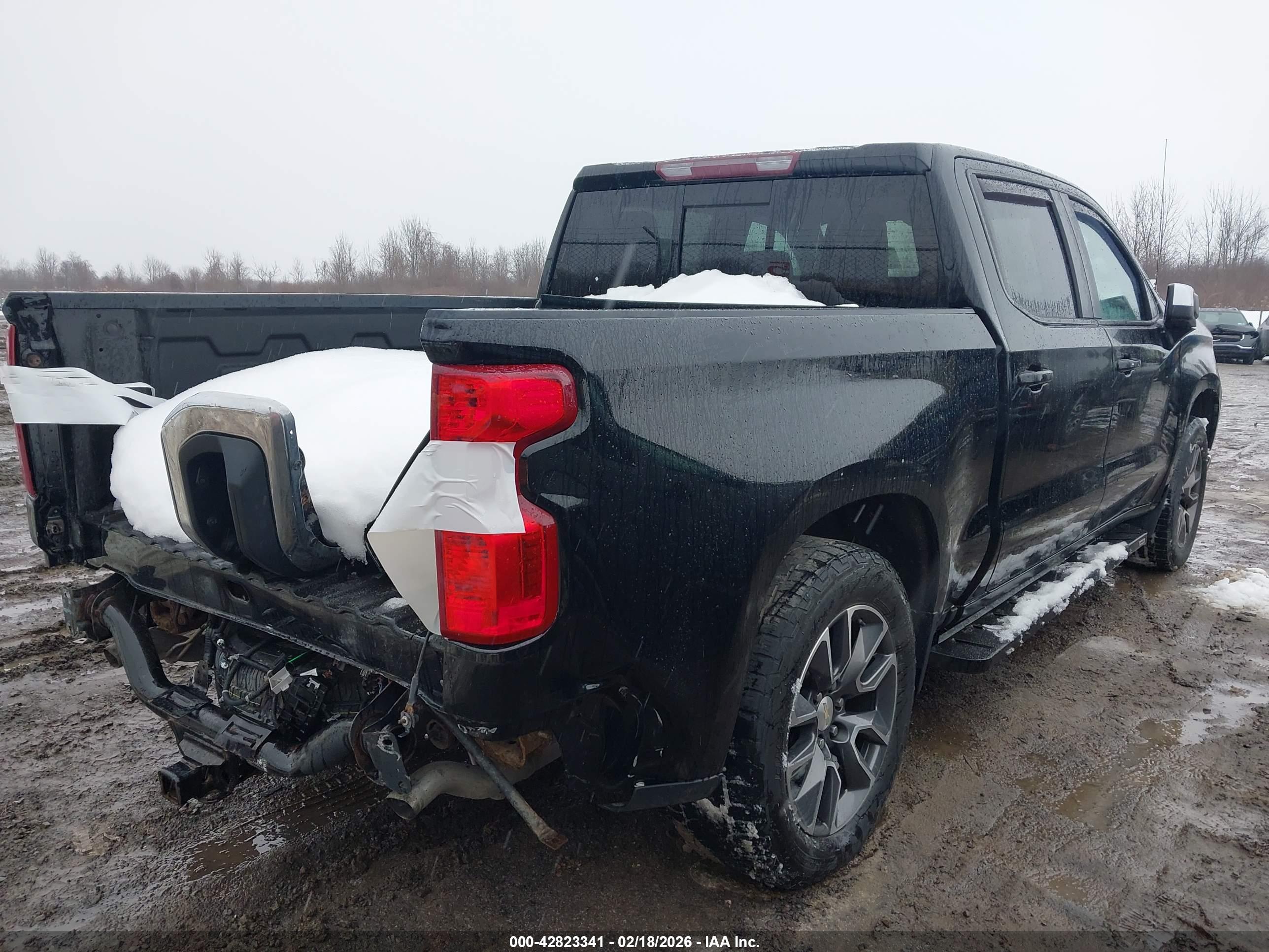 CHEVROLET SILVERADO image 4