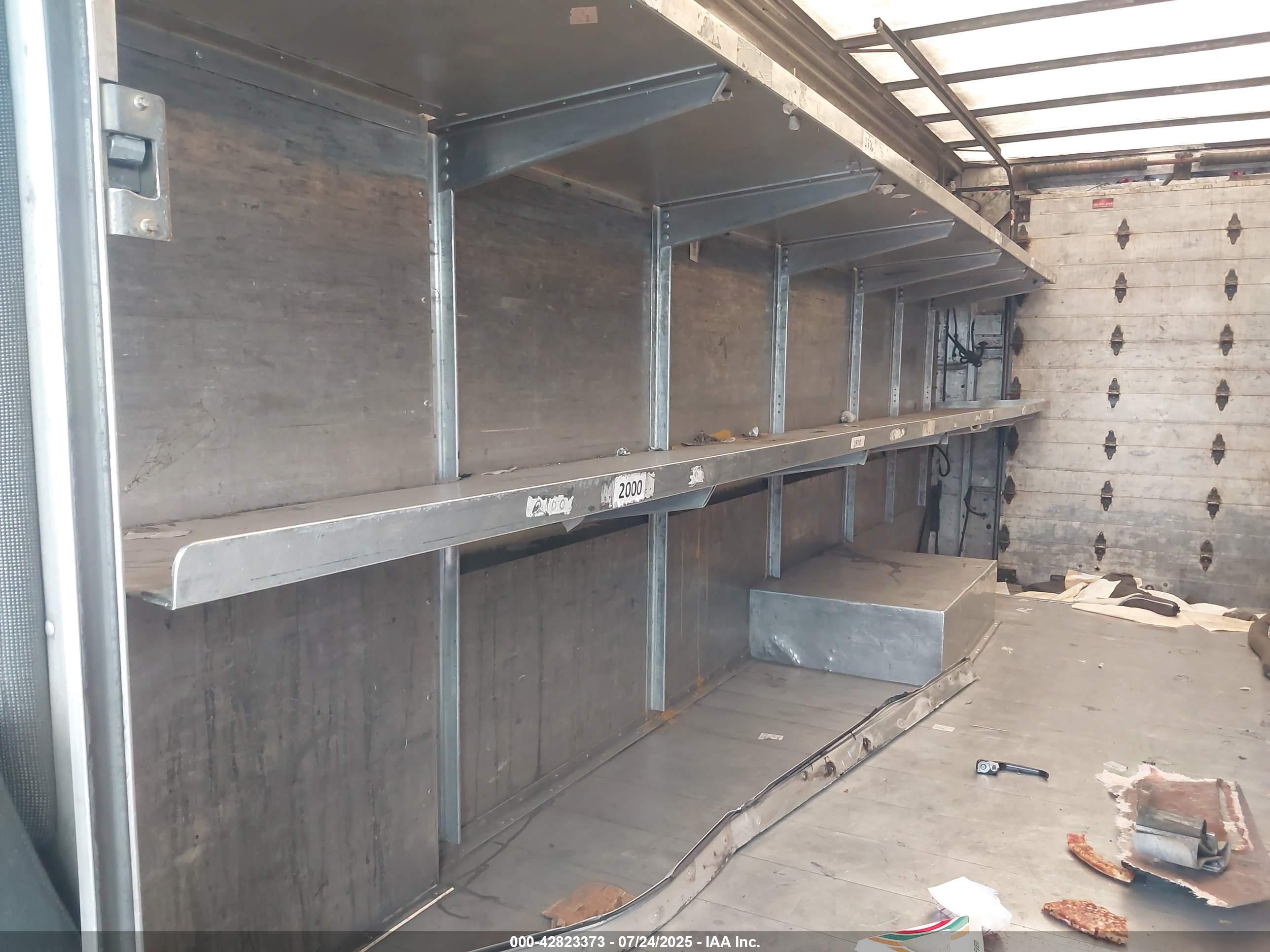 FREIGHTLINER CHASSIS image 8