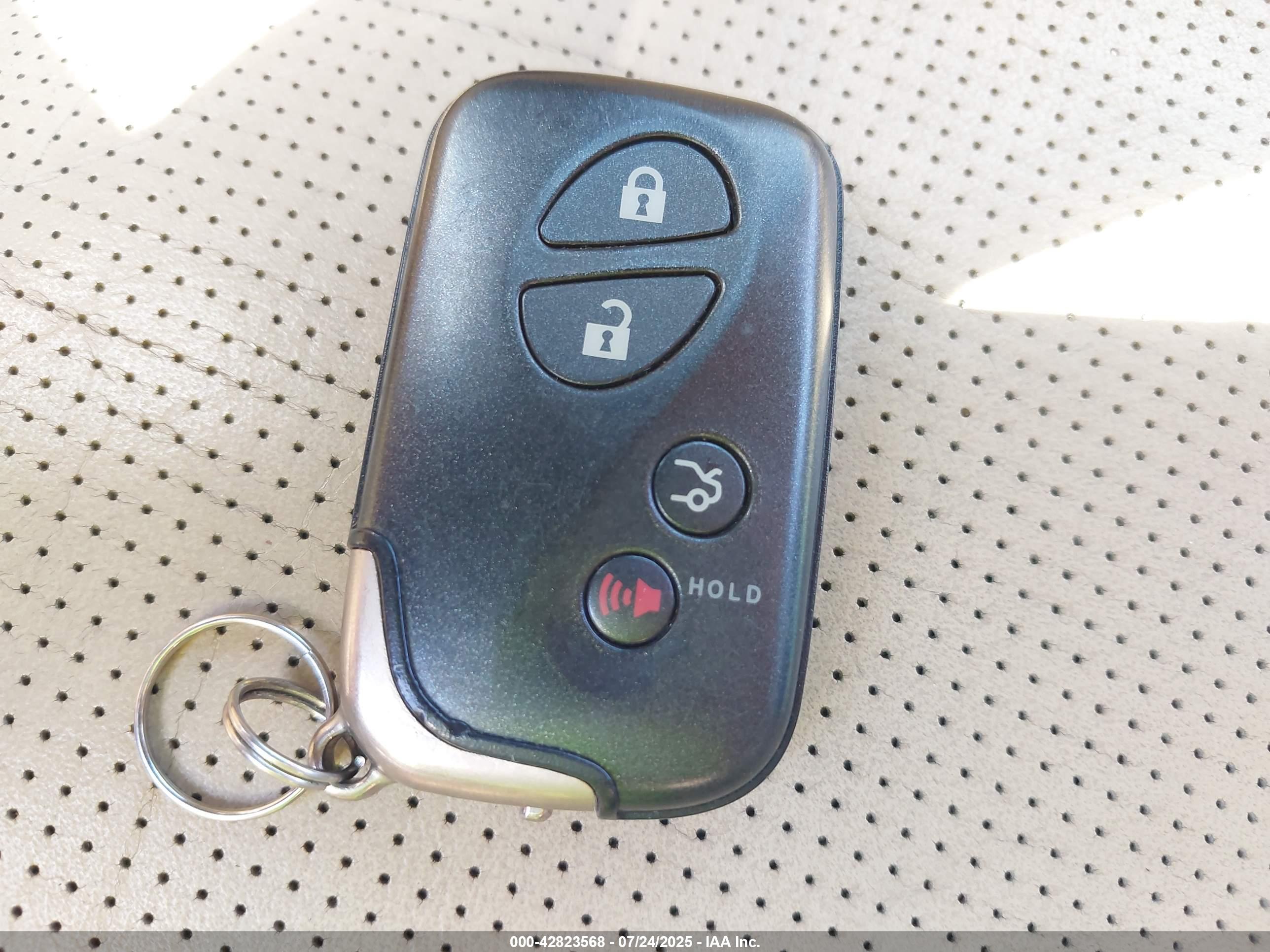 LEXUS ES image 11