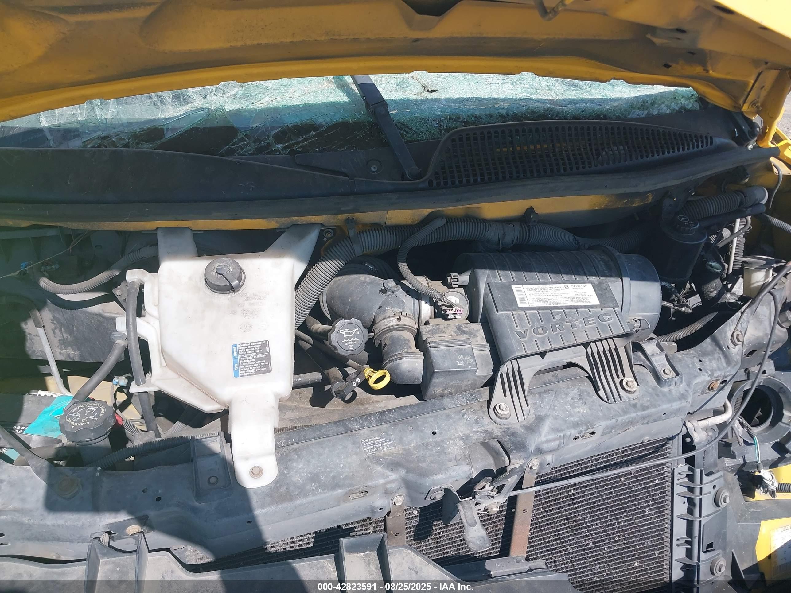 GMC SAVANA image 10