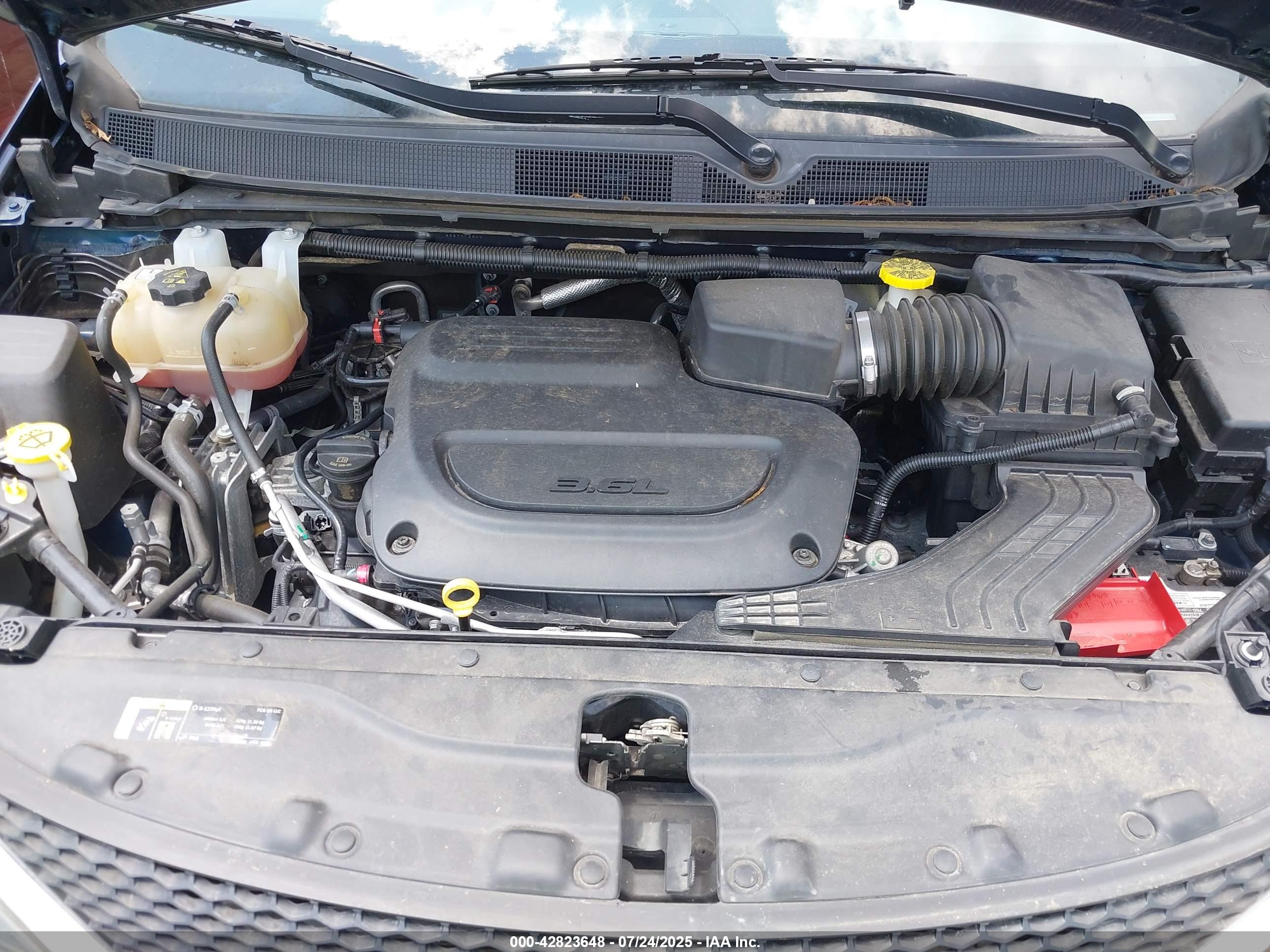 CHRYSLER VOYAGER image 10