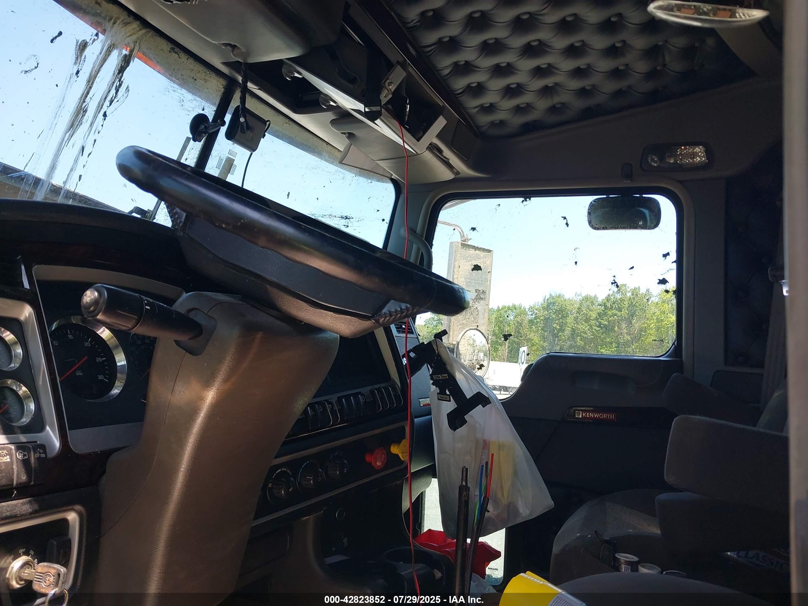 KENWORTH W900 image 5