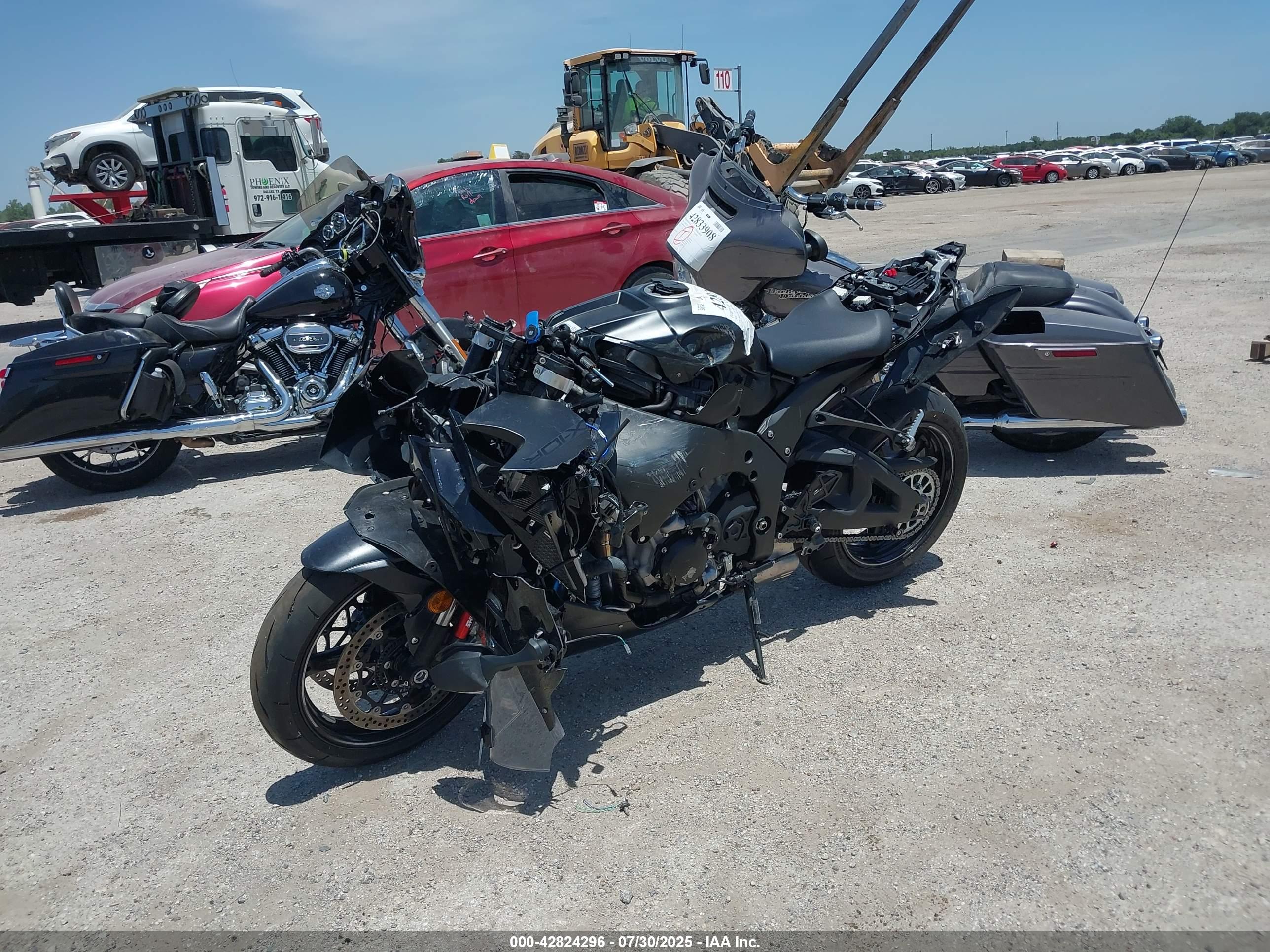KAWASAKI ZX1002 image 2