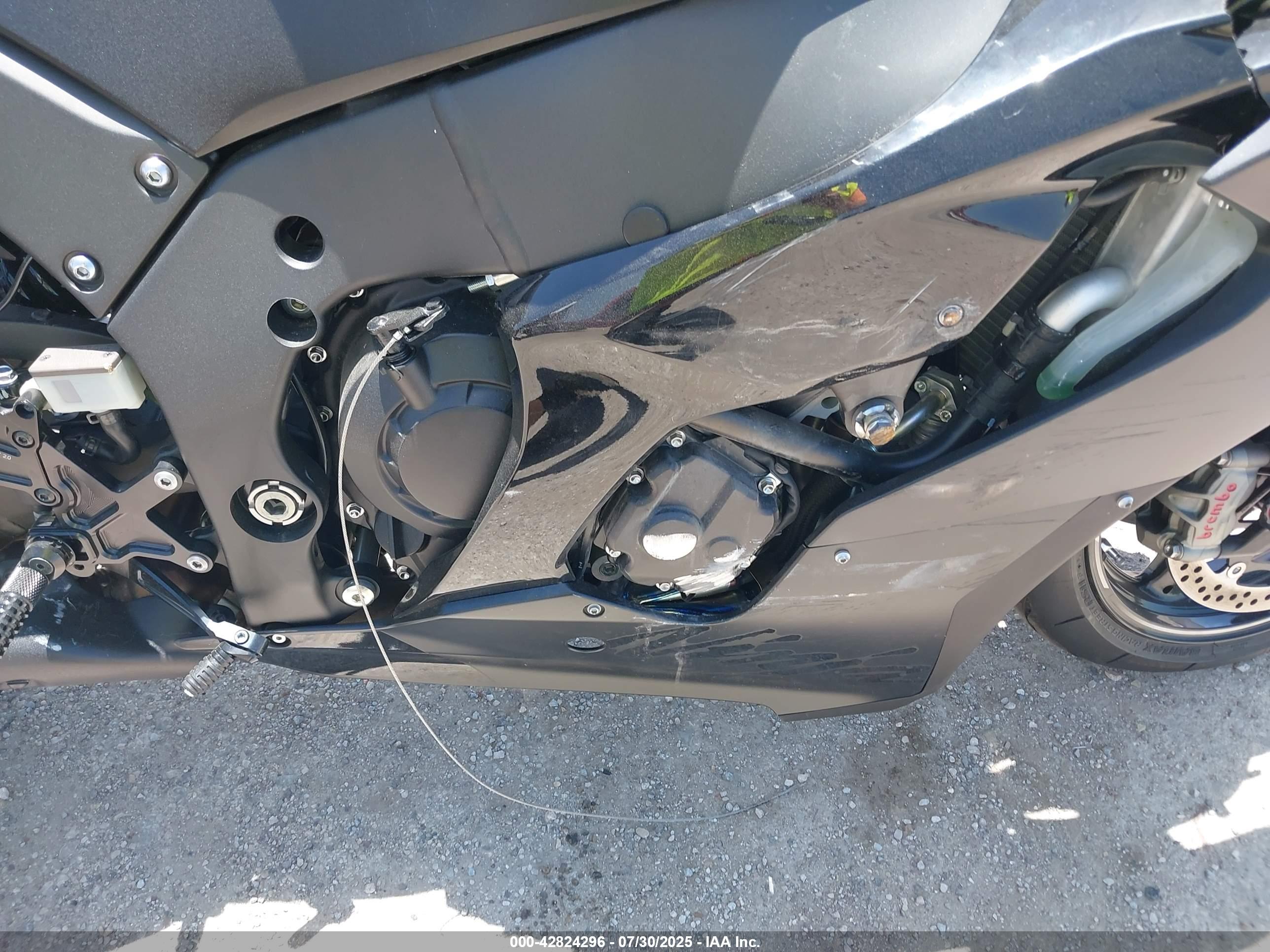 KAWASAKI ZX1002 image 8