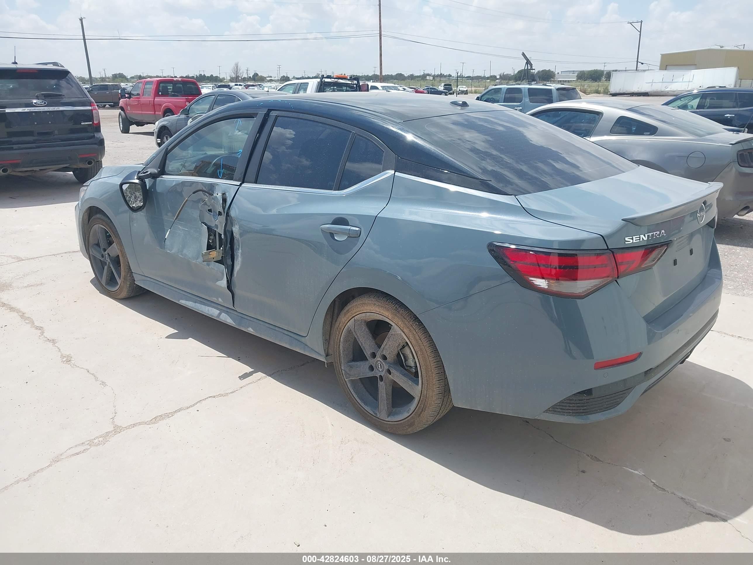 NISSAN SENTRA image 3