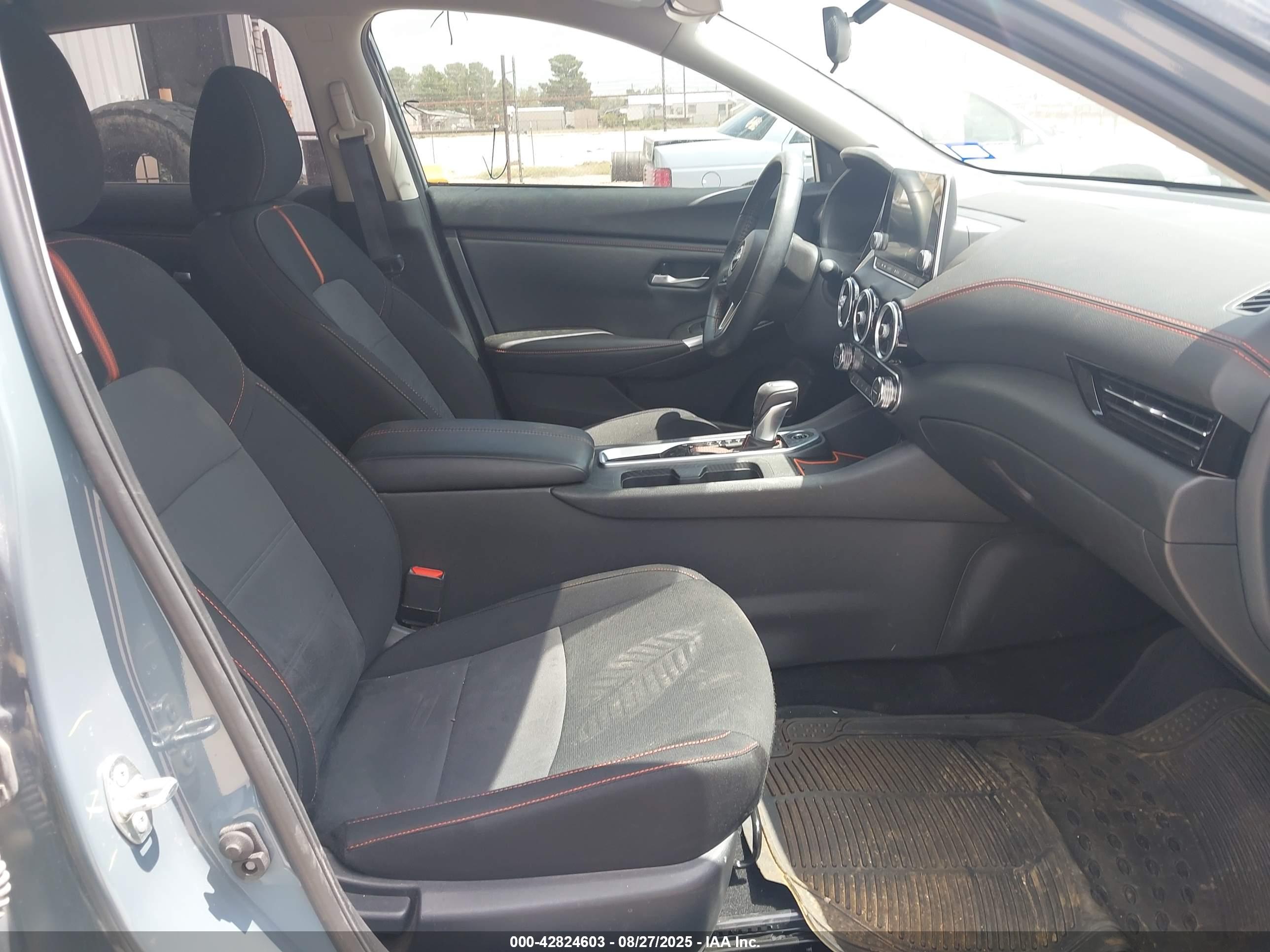 NISSAN SENTRA image 5