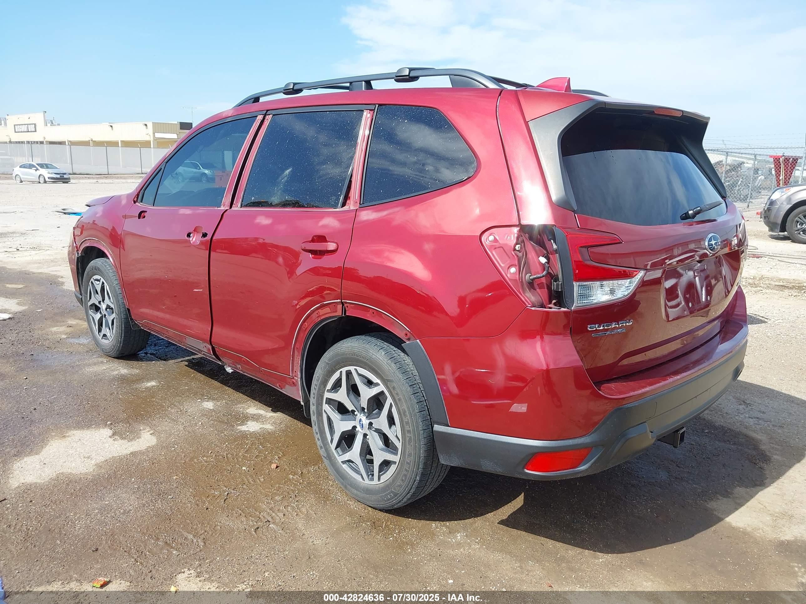 SUBARU FORESTER image 3