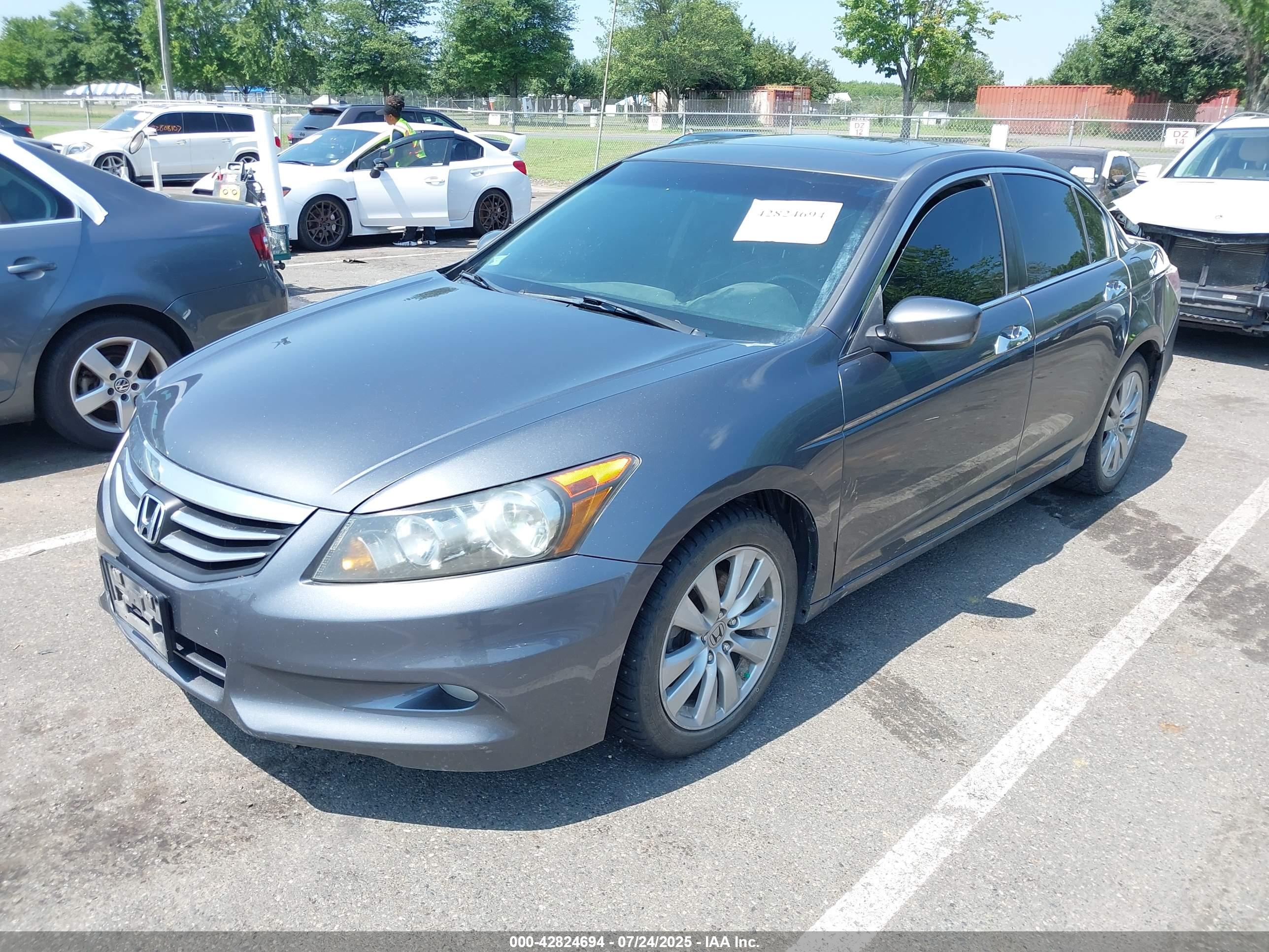 HONDA ACCORD image 2