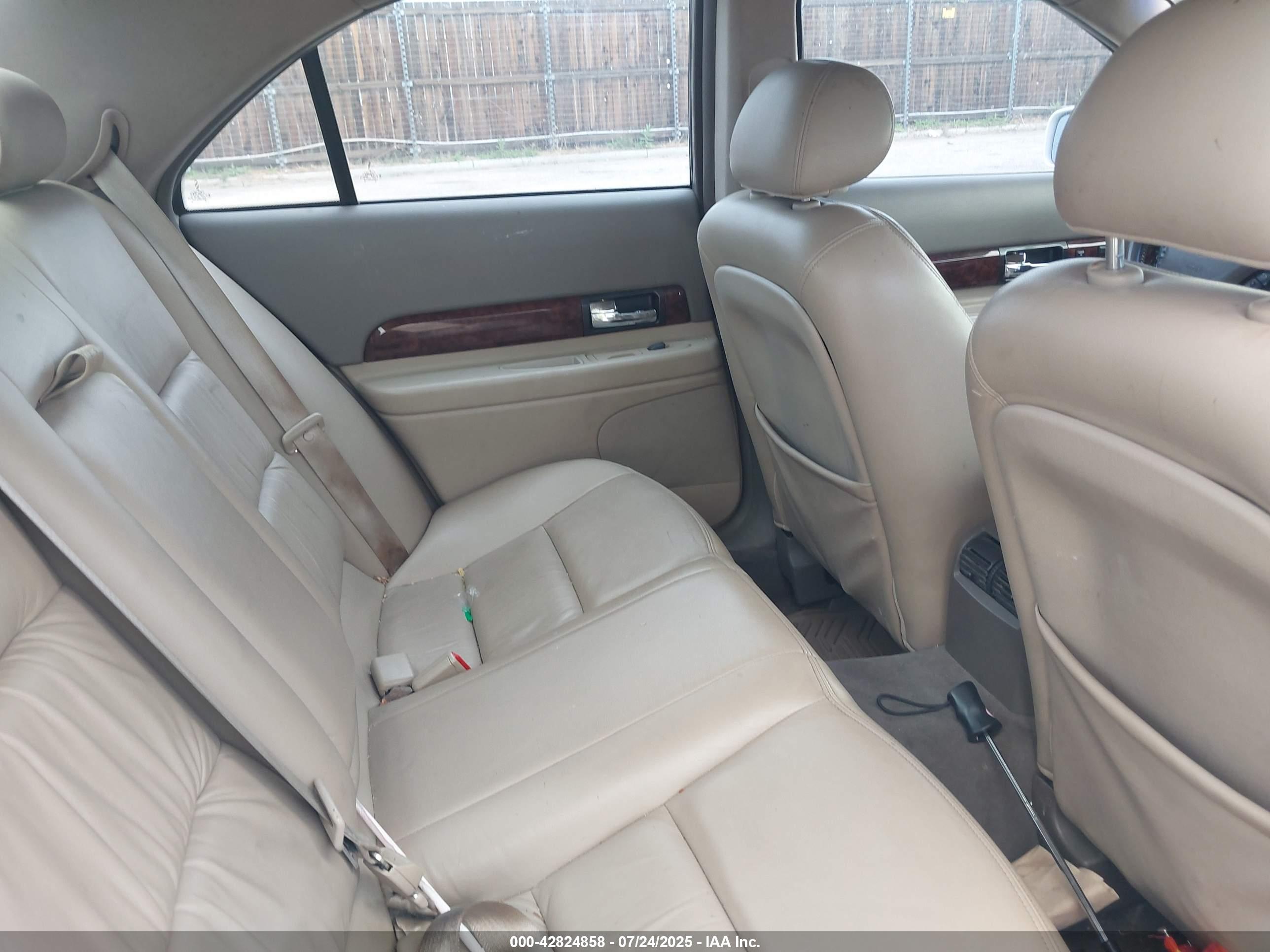 LINCOLN LS image 8