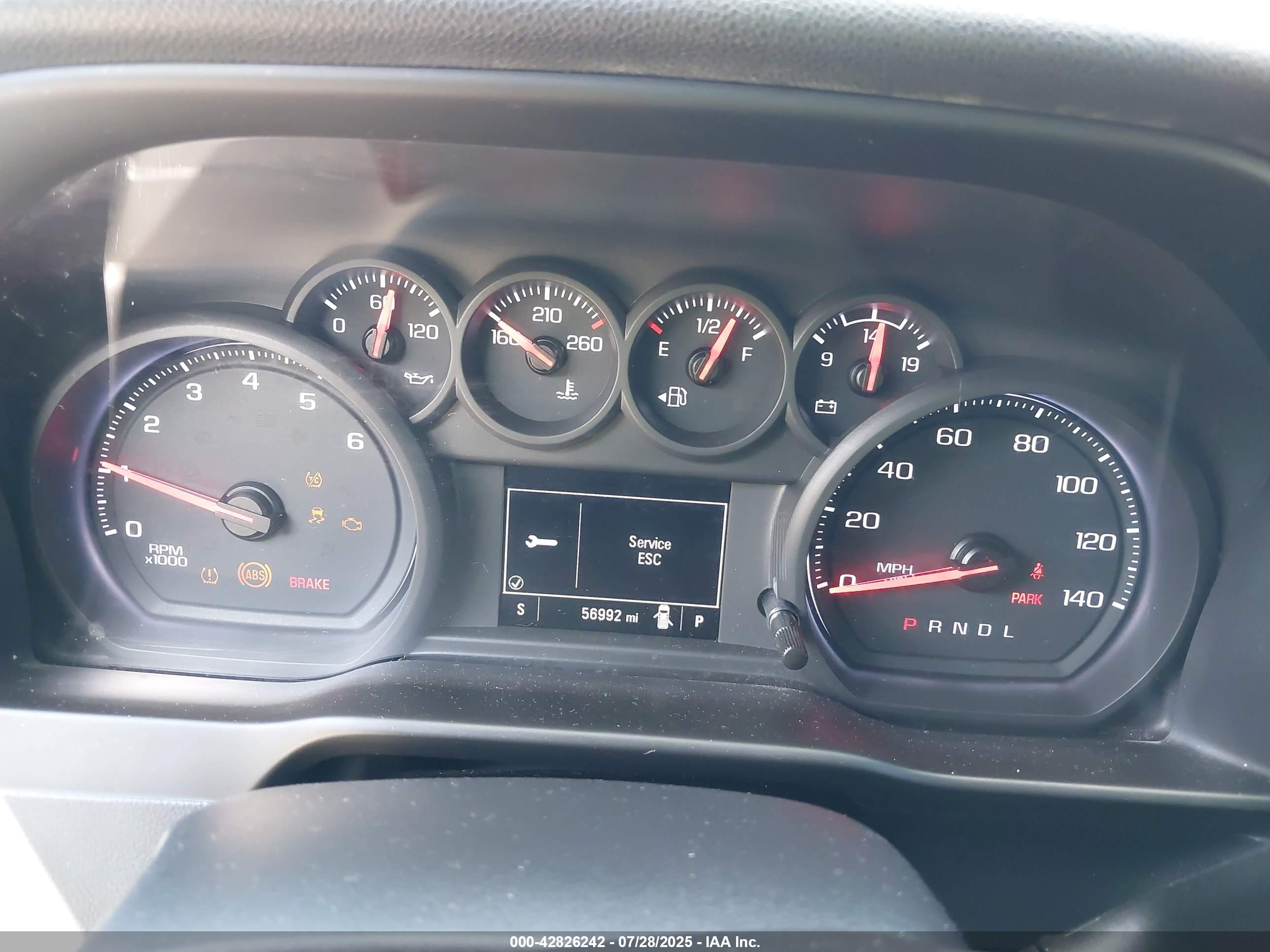 CHEVROLET SILVERADO image 7