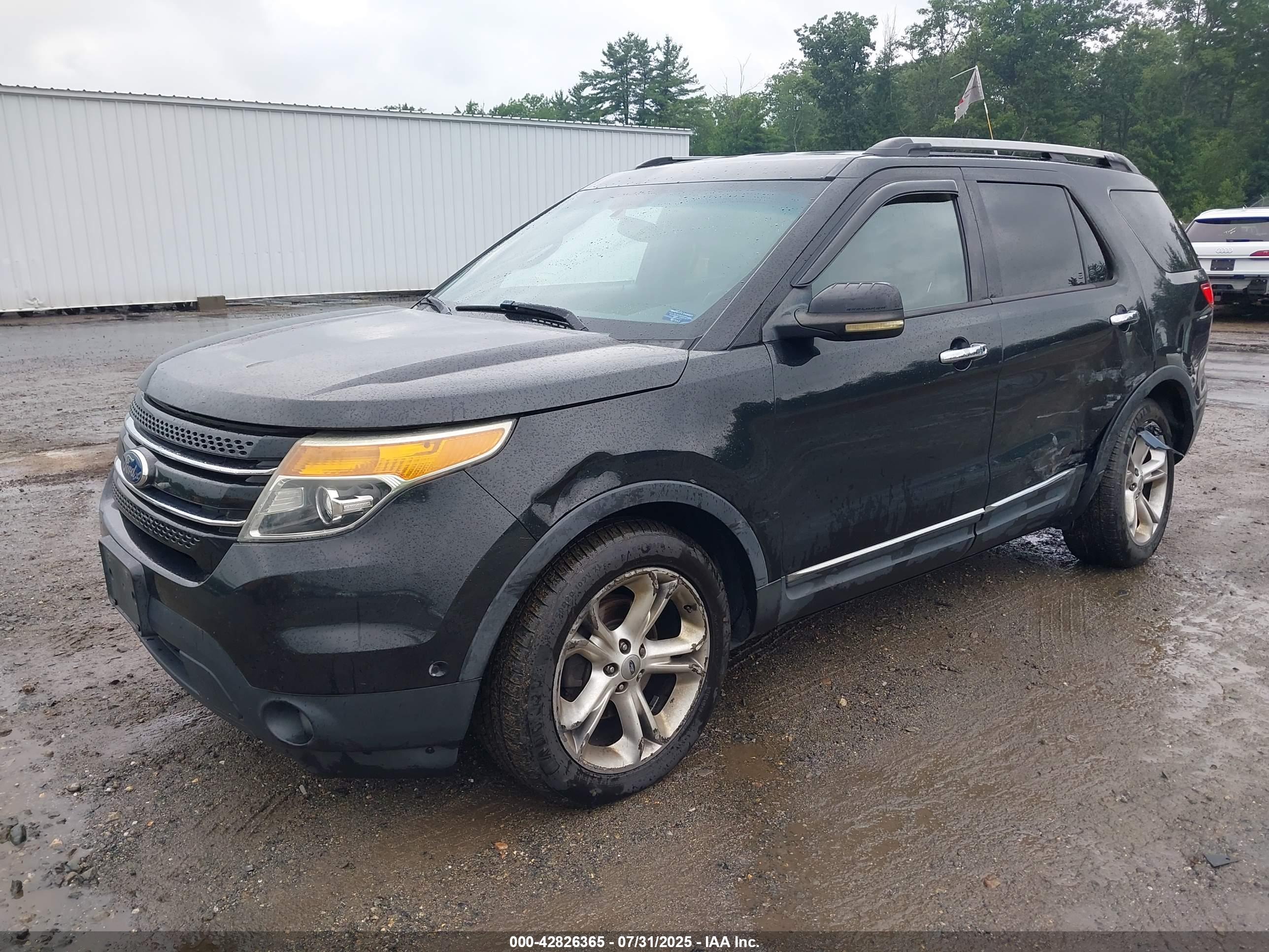FORD EXPLORER image 2