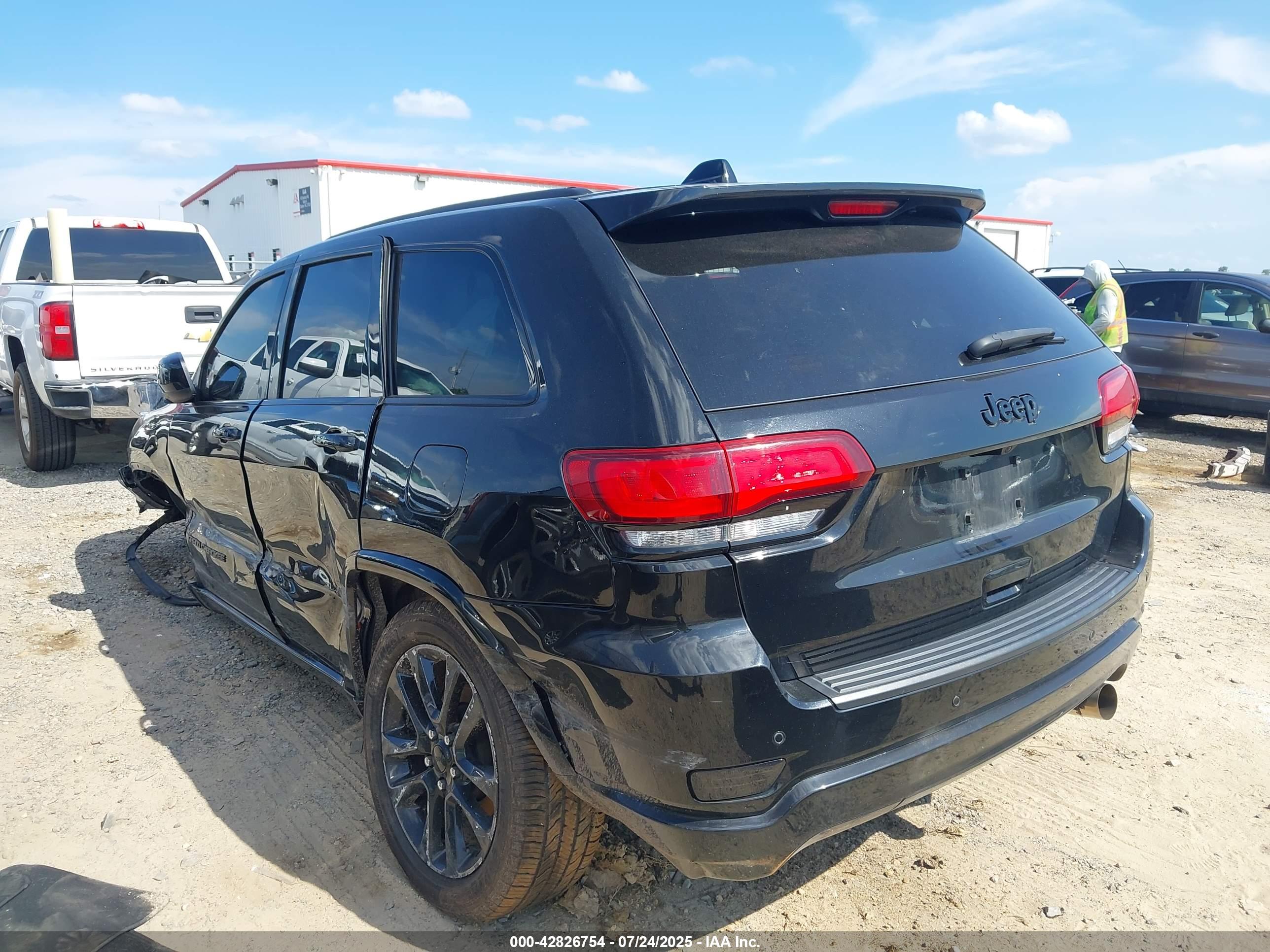 JEEP GRAND image 3