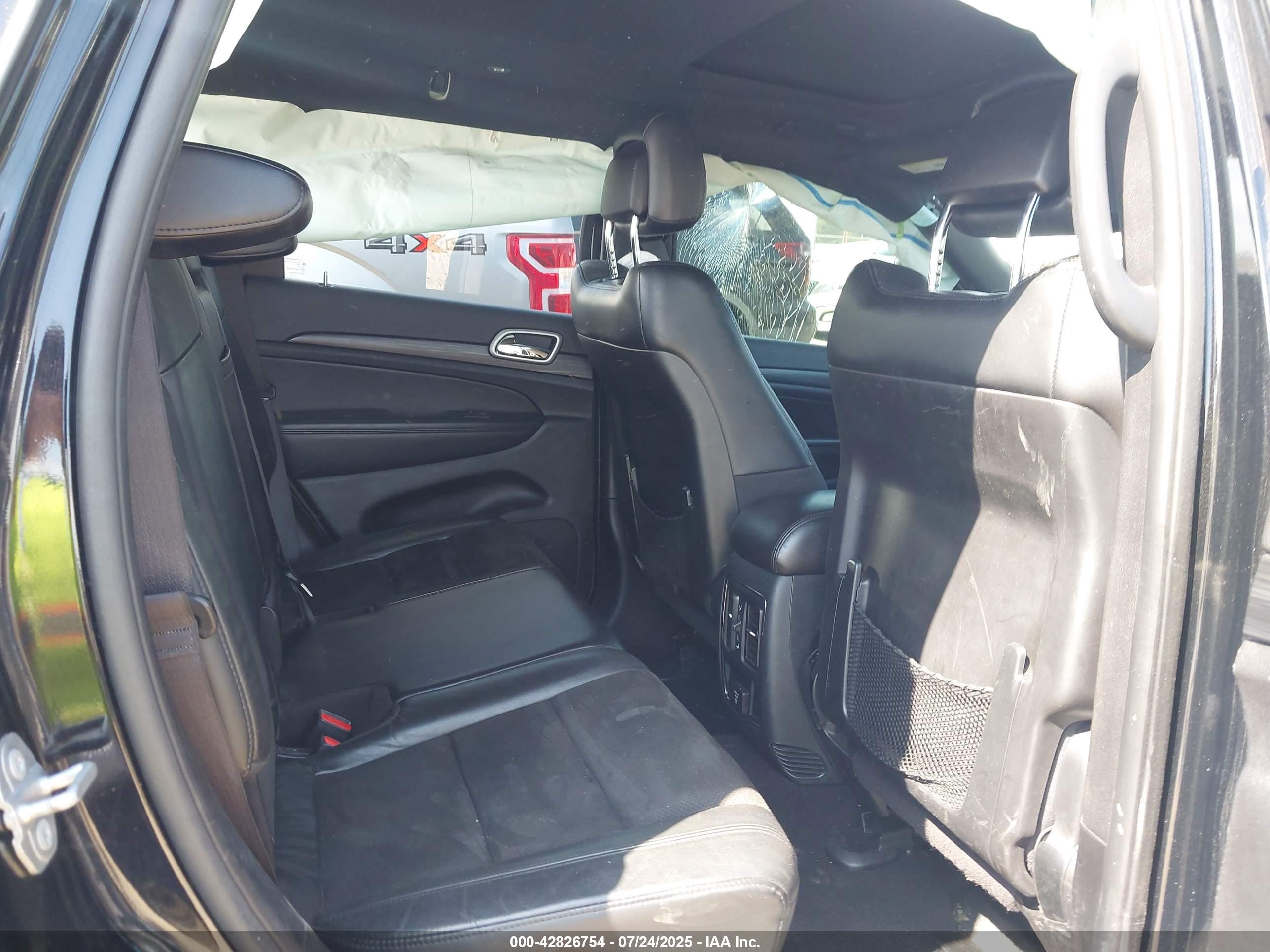 JEEP GRAND image 8