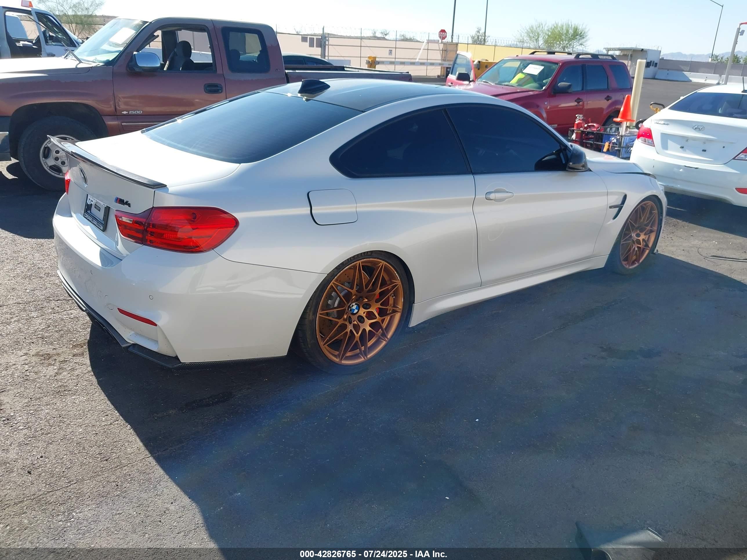 BMW M4 image 4